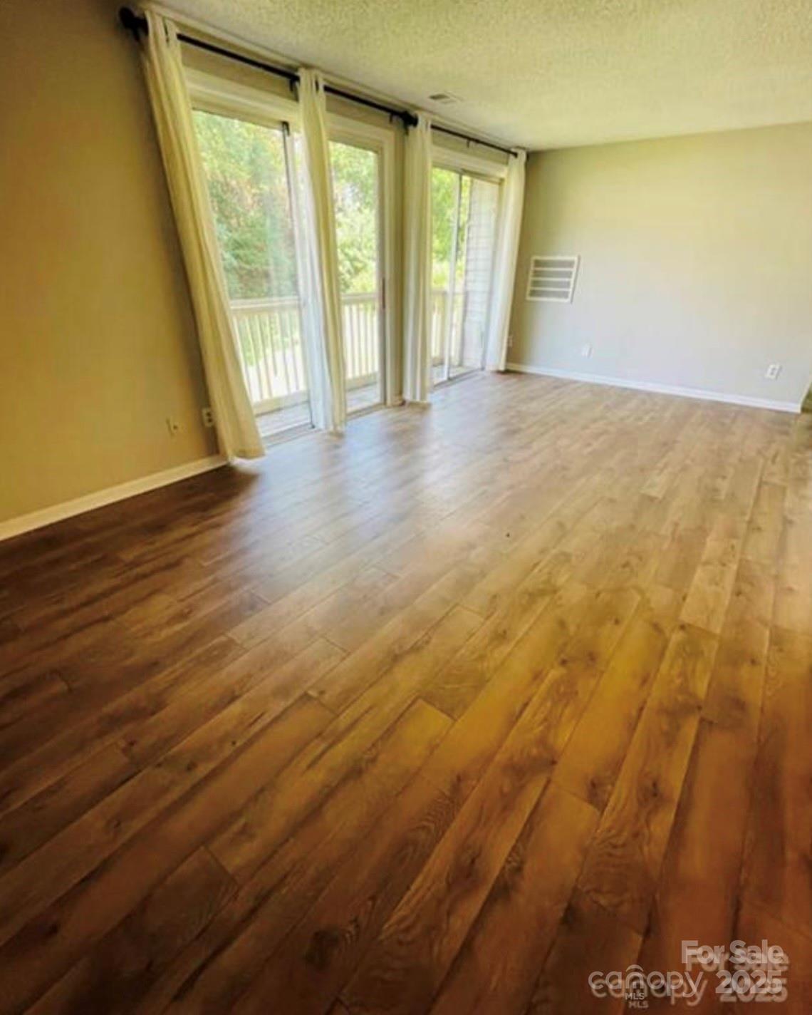 1624 Arlyn Circle #G — Charlotte