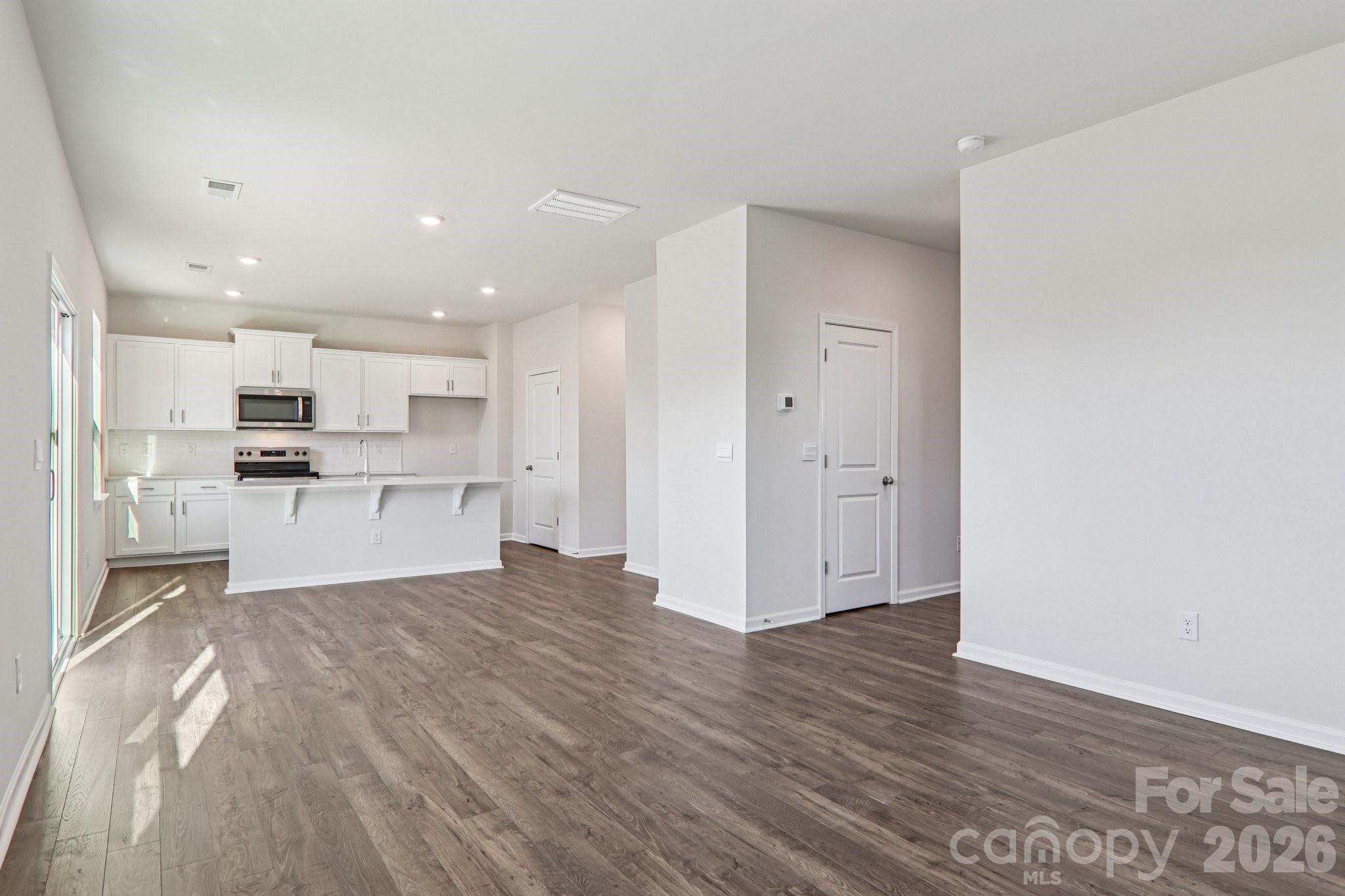 827 Adelston Lane — Asheville
