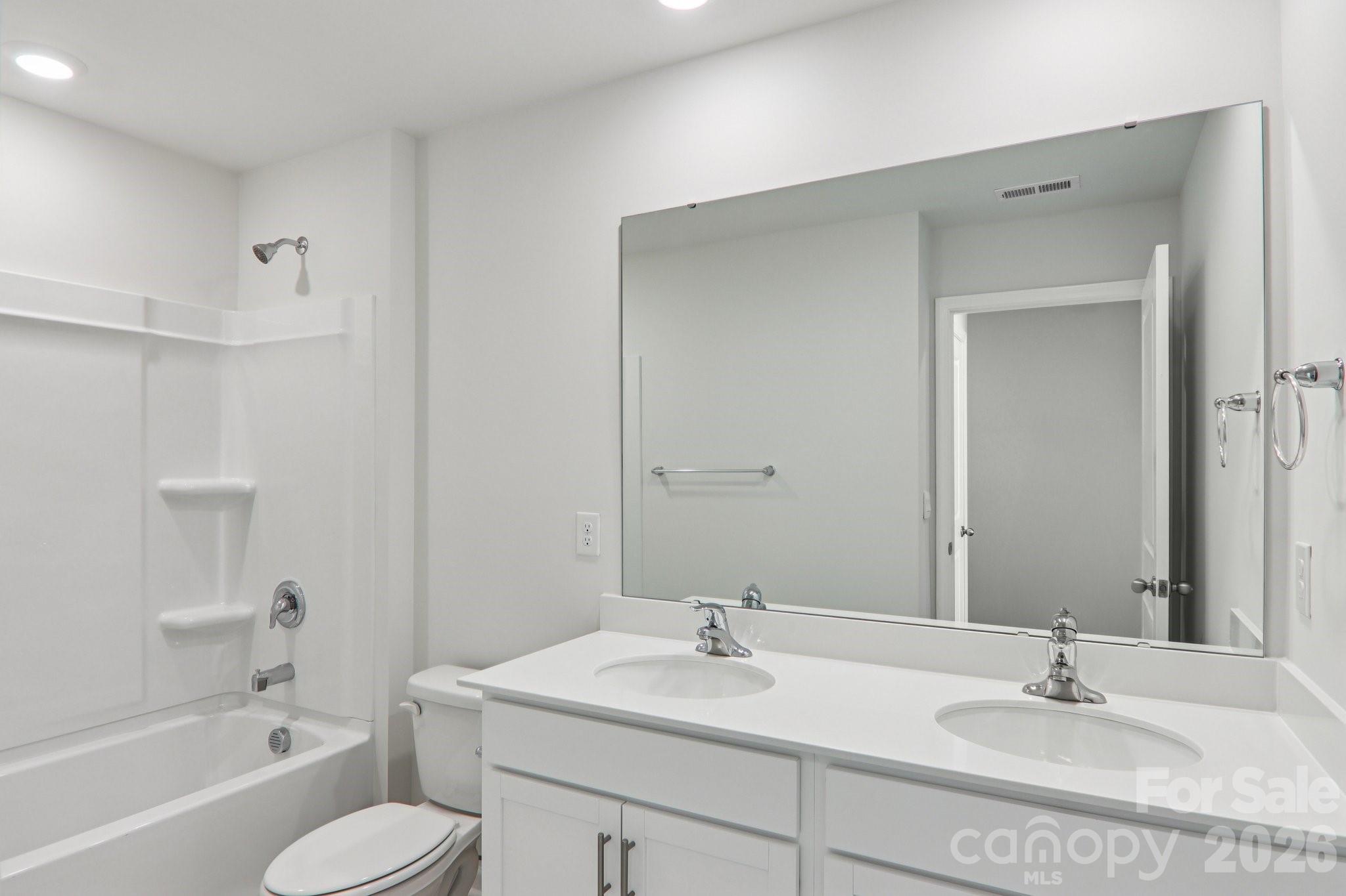 827 Adelston Lane — Asheville