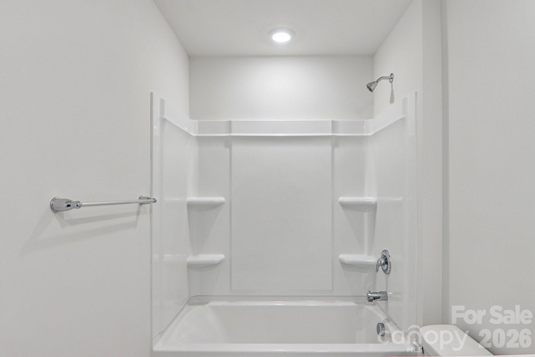 827 Adelston Lane — Asheville