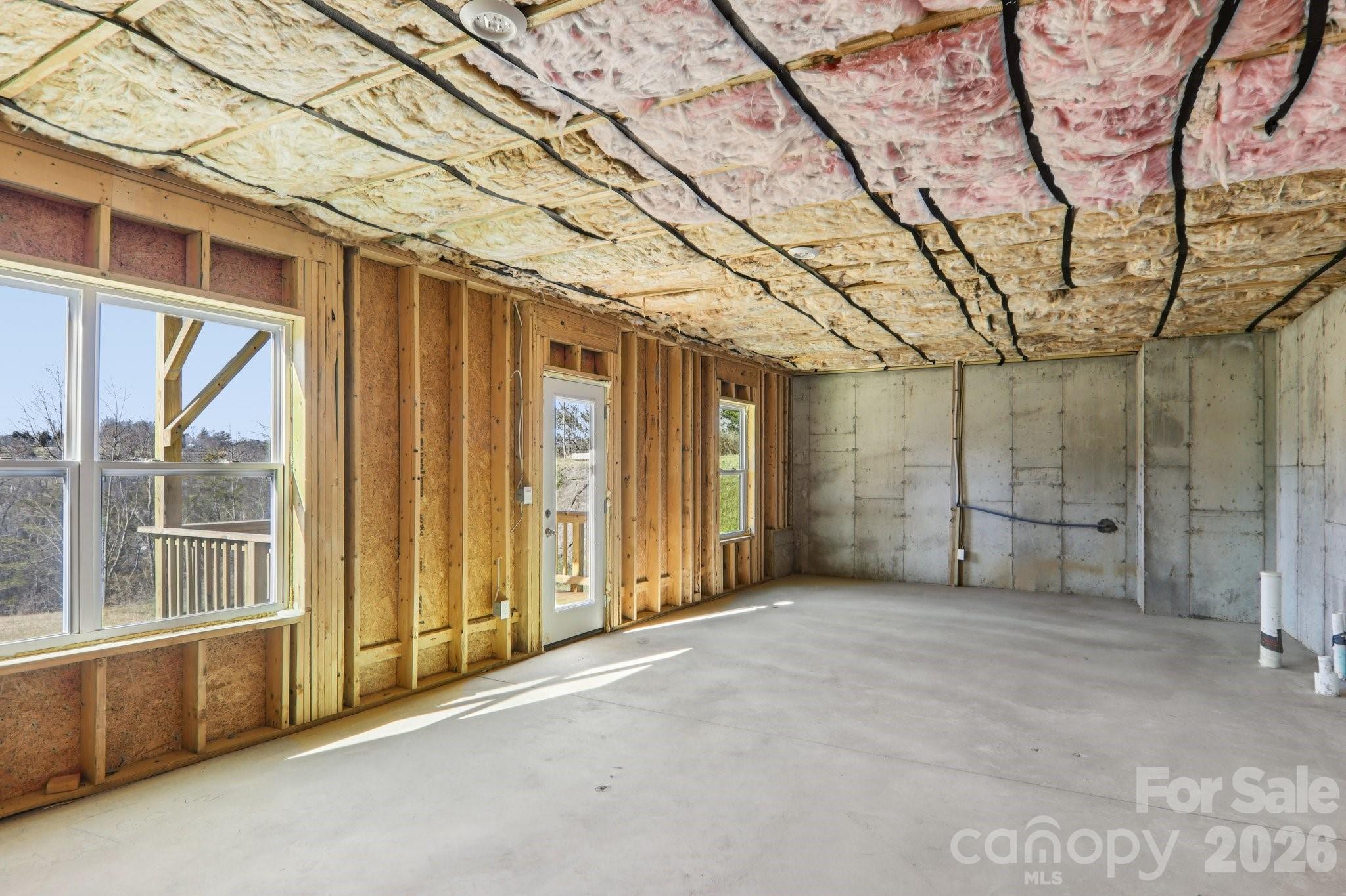 827 Adelston Lane — Asheville