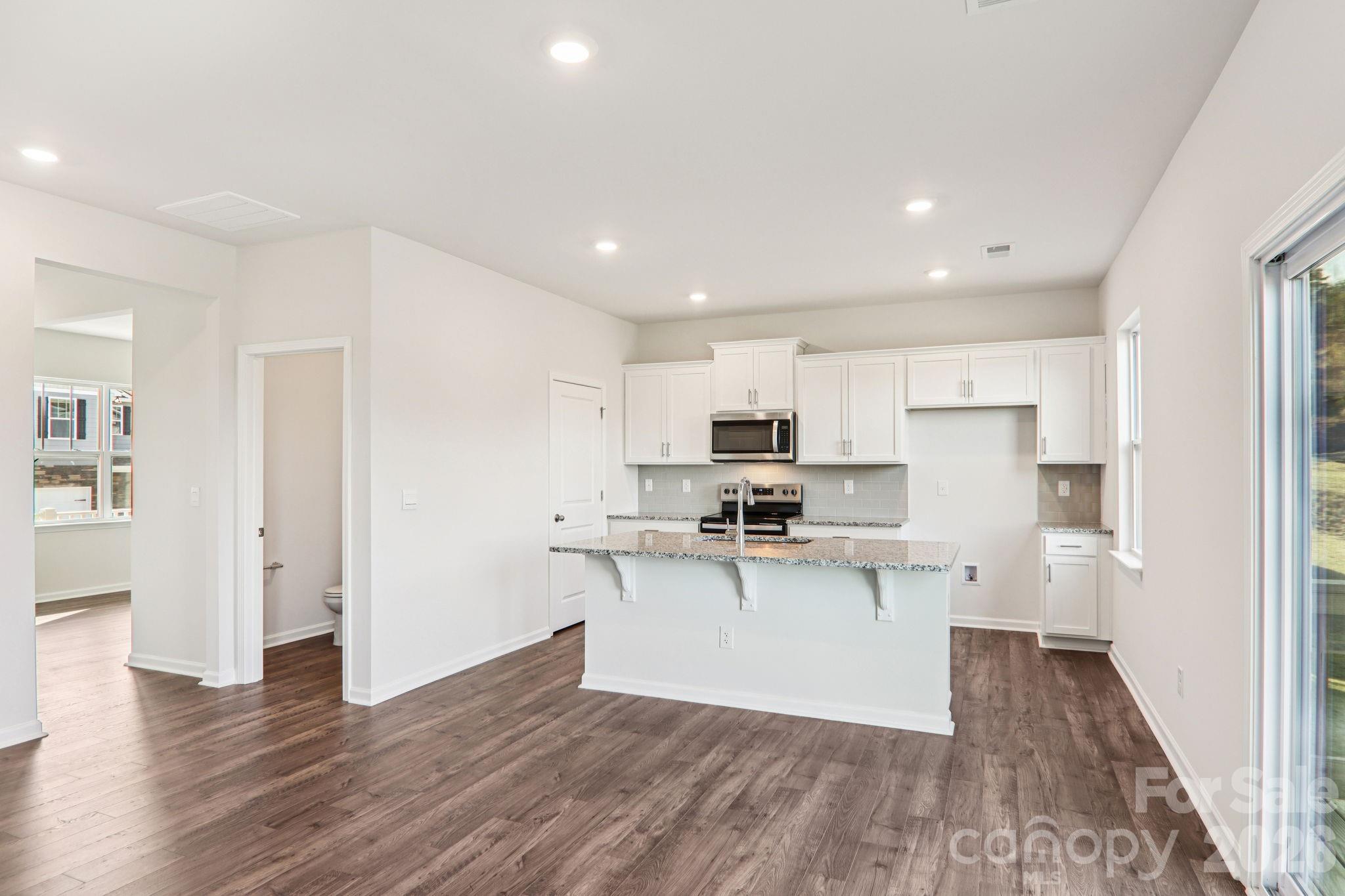 831 Adelston Lane — Asheville