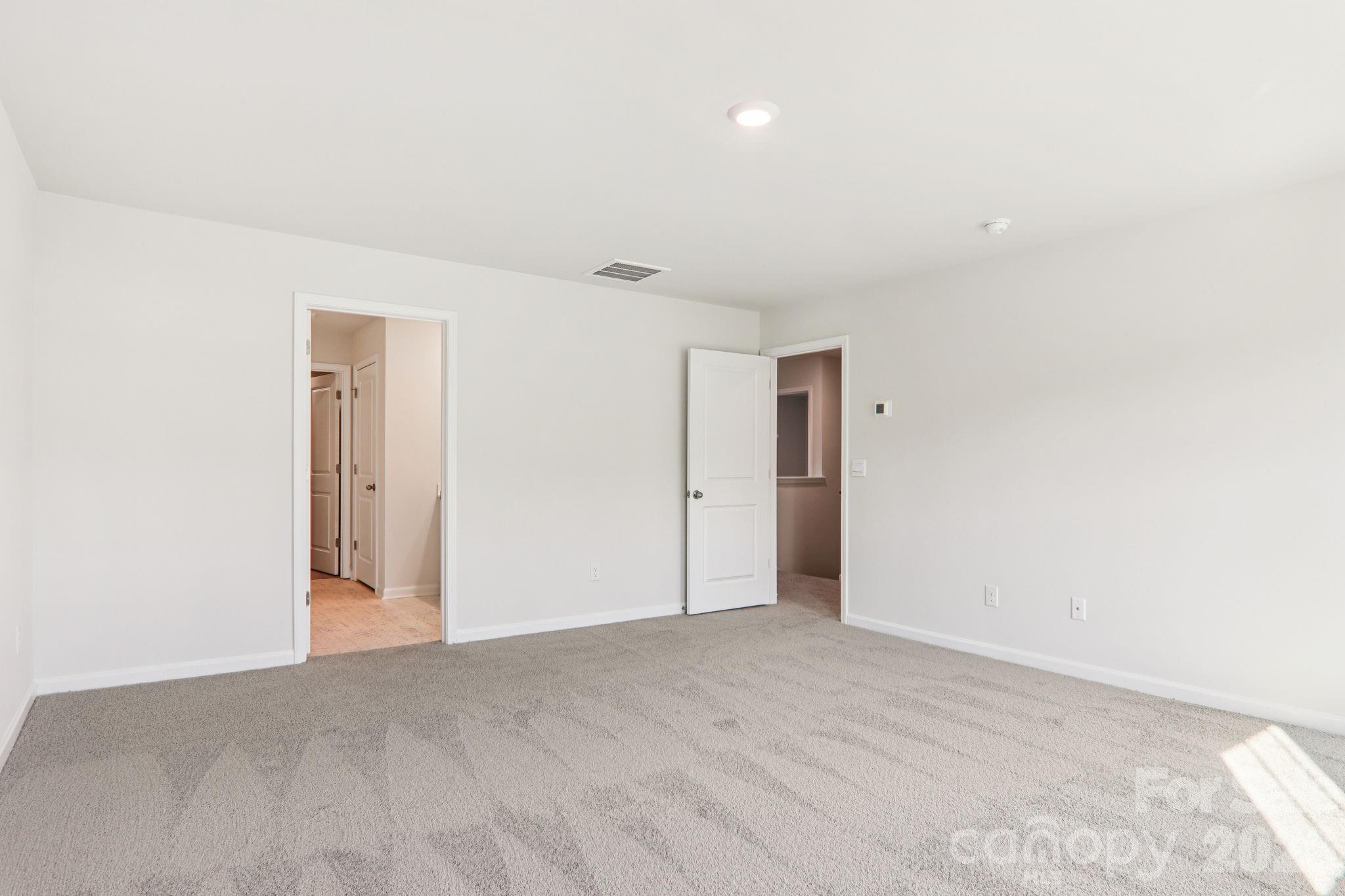 831 Adelston Lane — Asheville