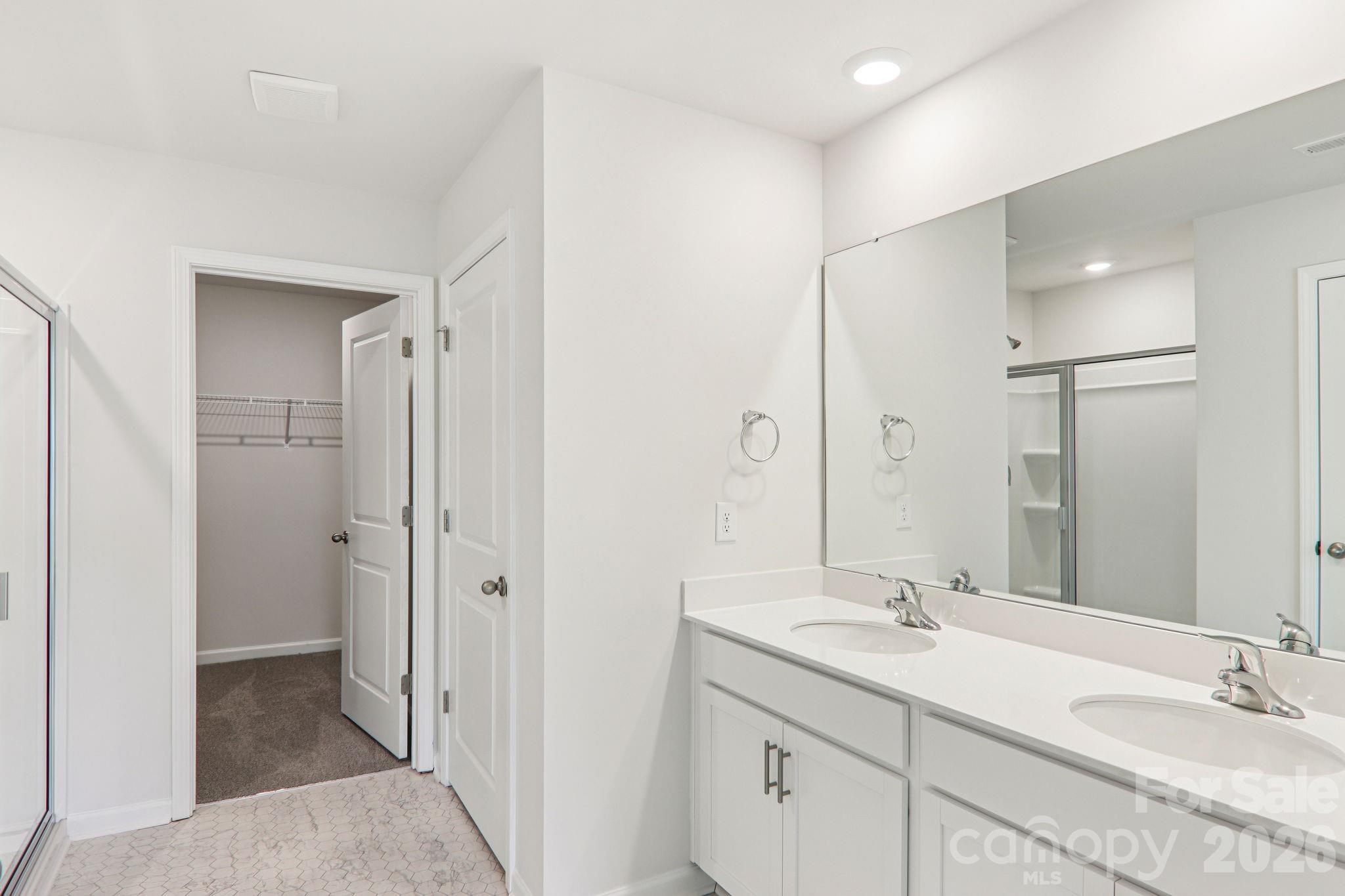 831 Adelston Lane — Asheville