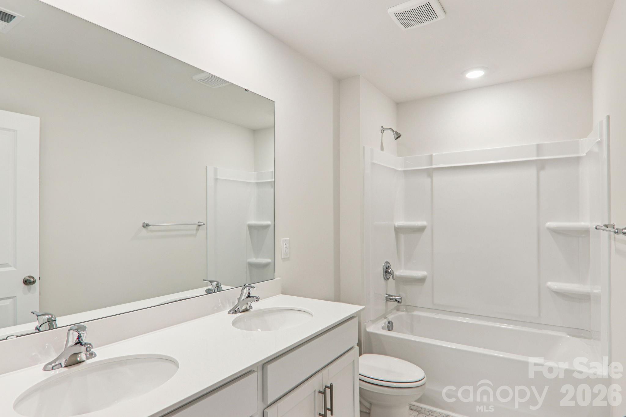 831 Adelston Lane — Asheville