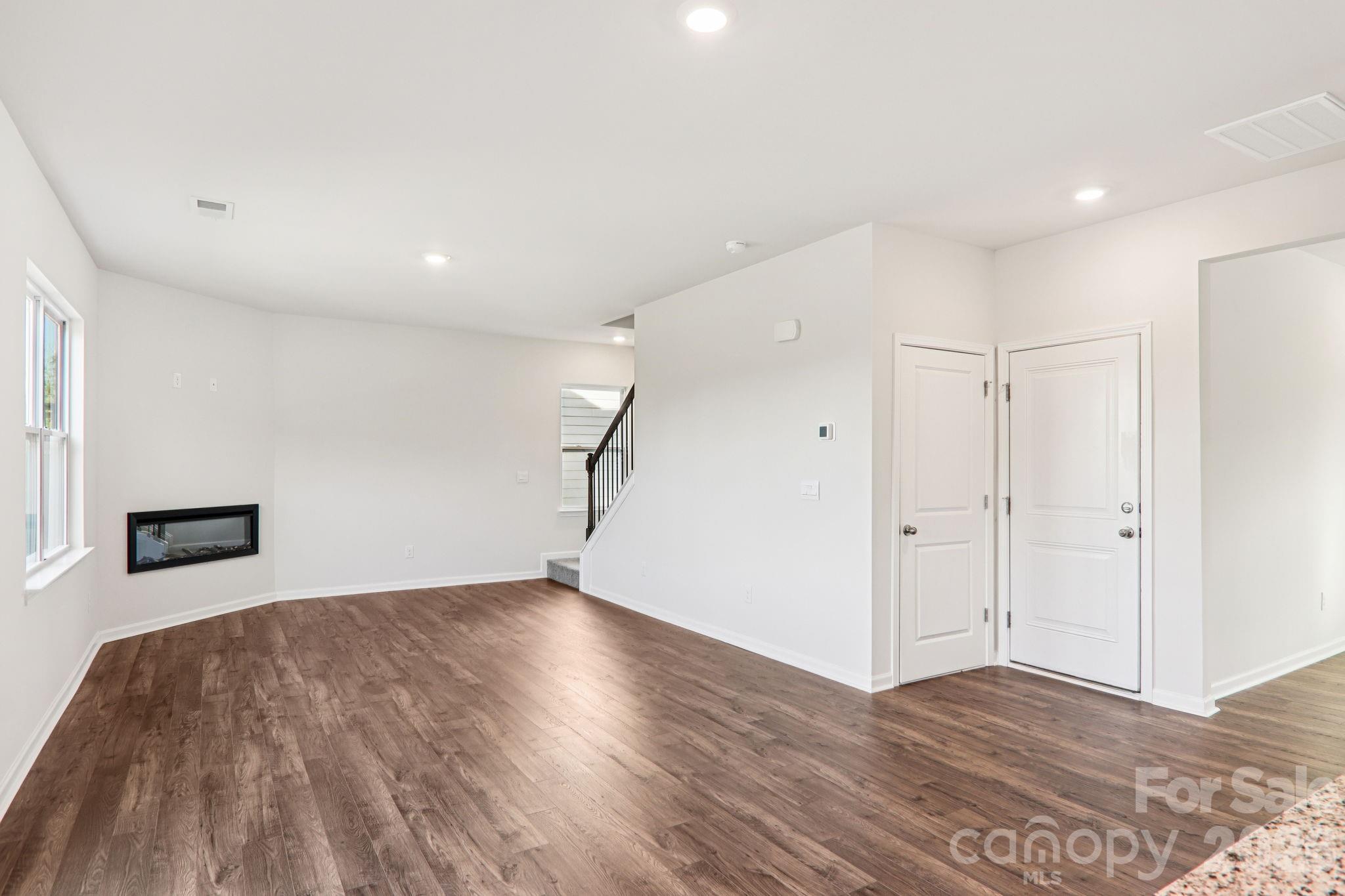 831 Adelston Lane — Asheville