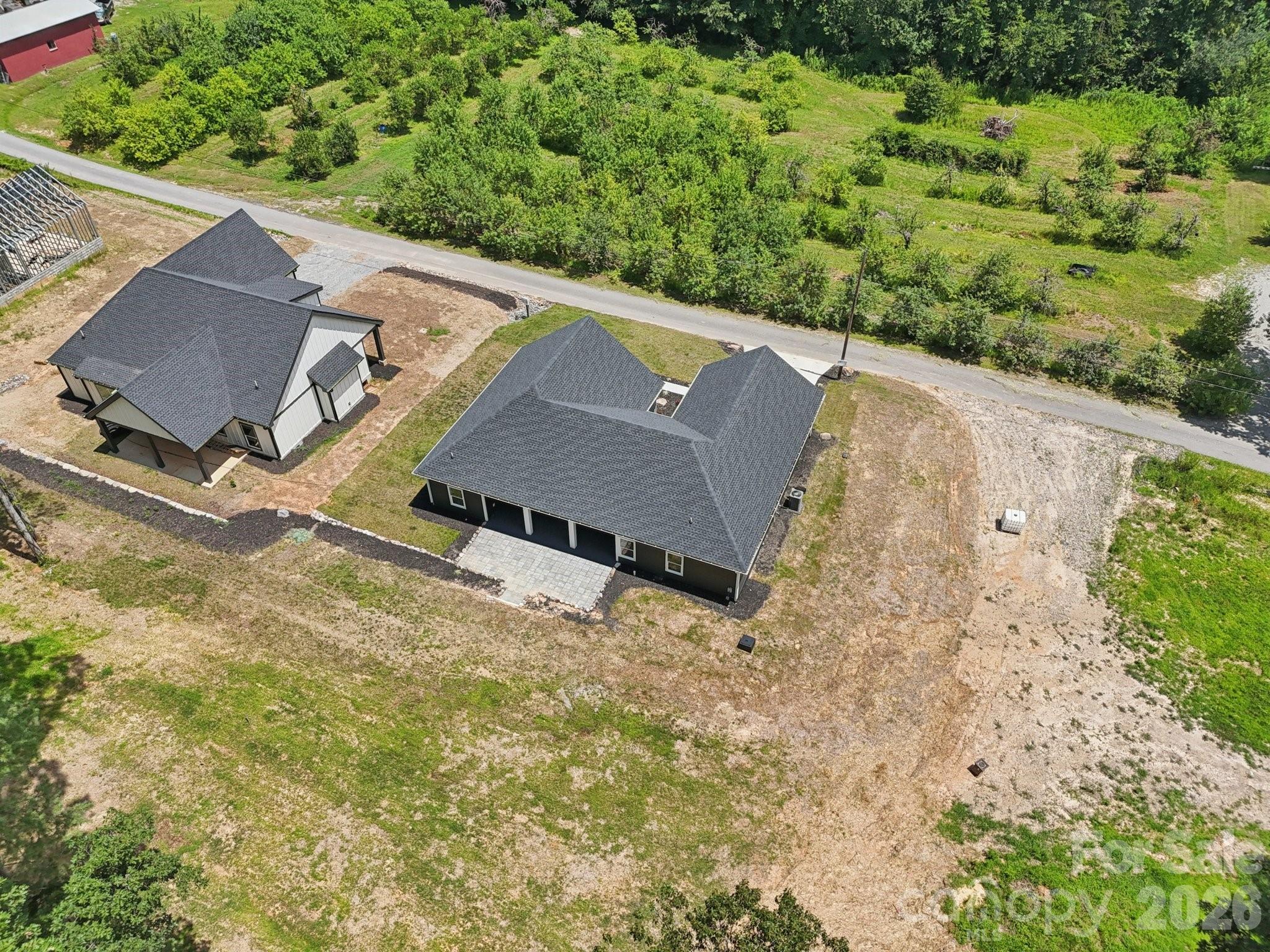 86 Point Hope Lane — Hendersonville