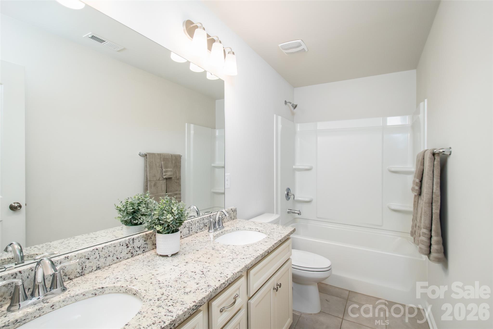 150 W Morehouse Avenue — Mooresville