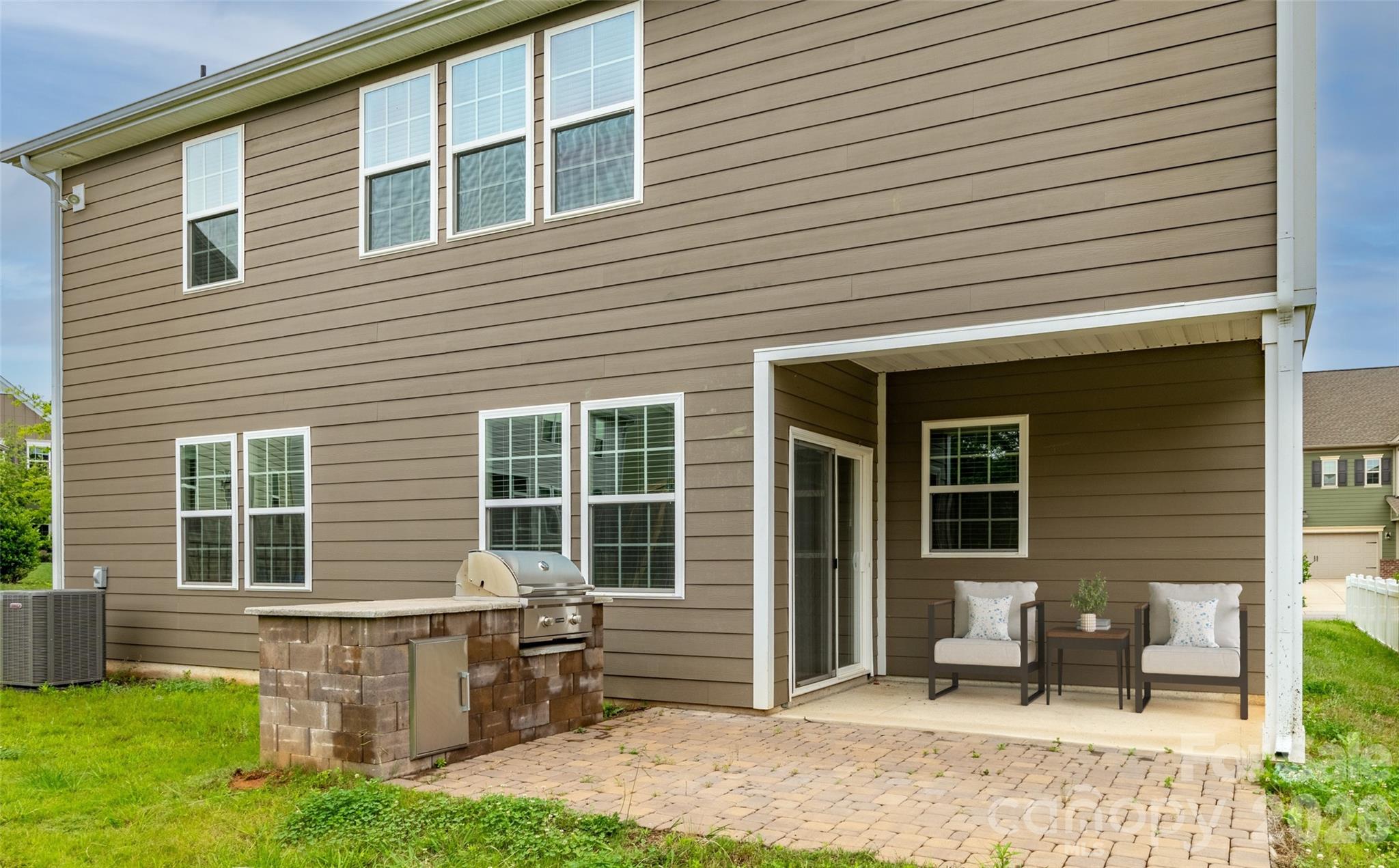 150 W Morehouse Avenue — Mooresville