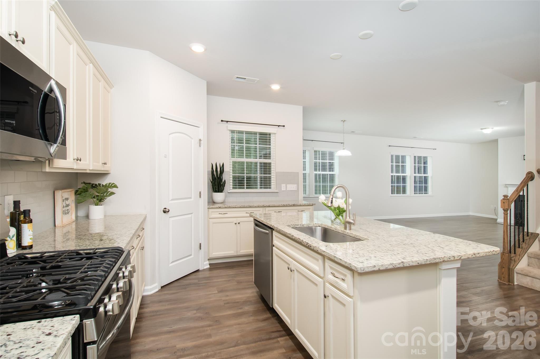 150 W Morehouse Avenue — Mooresville