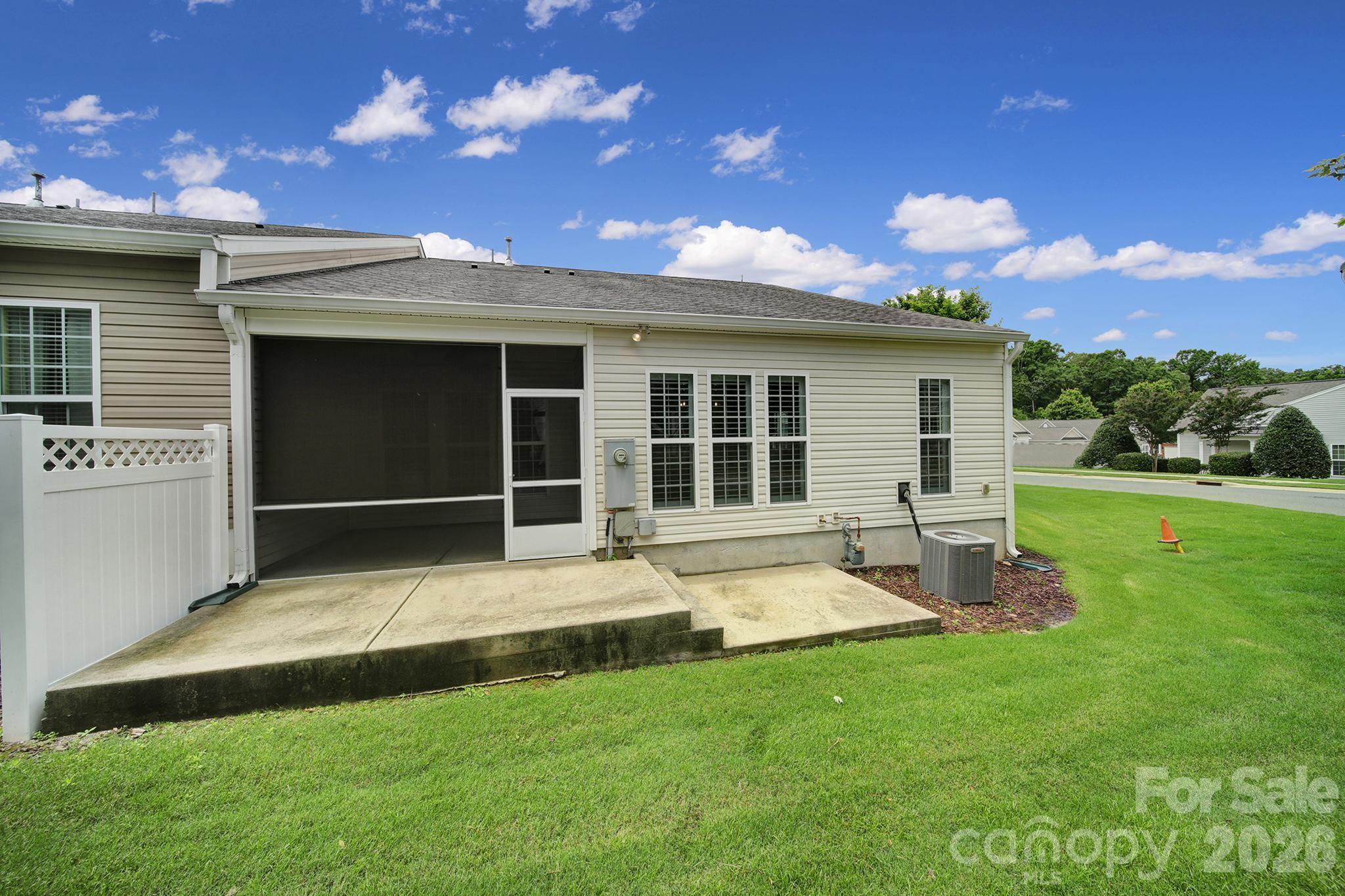 9020 Smokey Hill Lane — Fort Mill