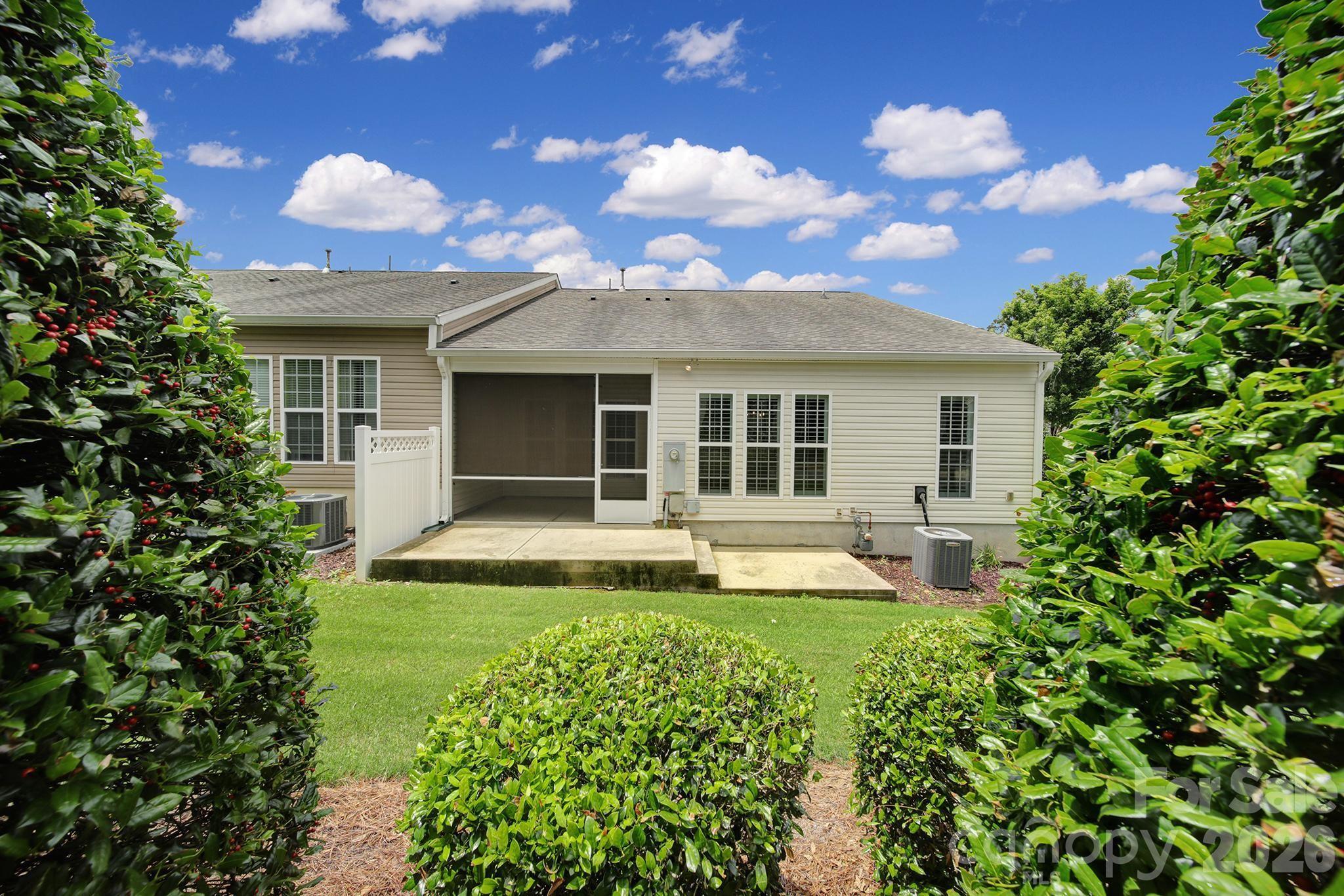9020 Smokey Hill Lane — Fort Mill