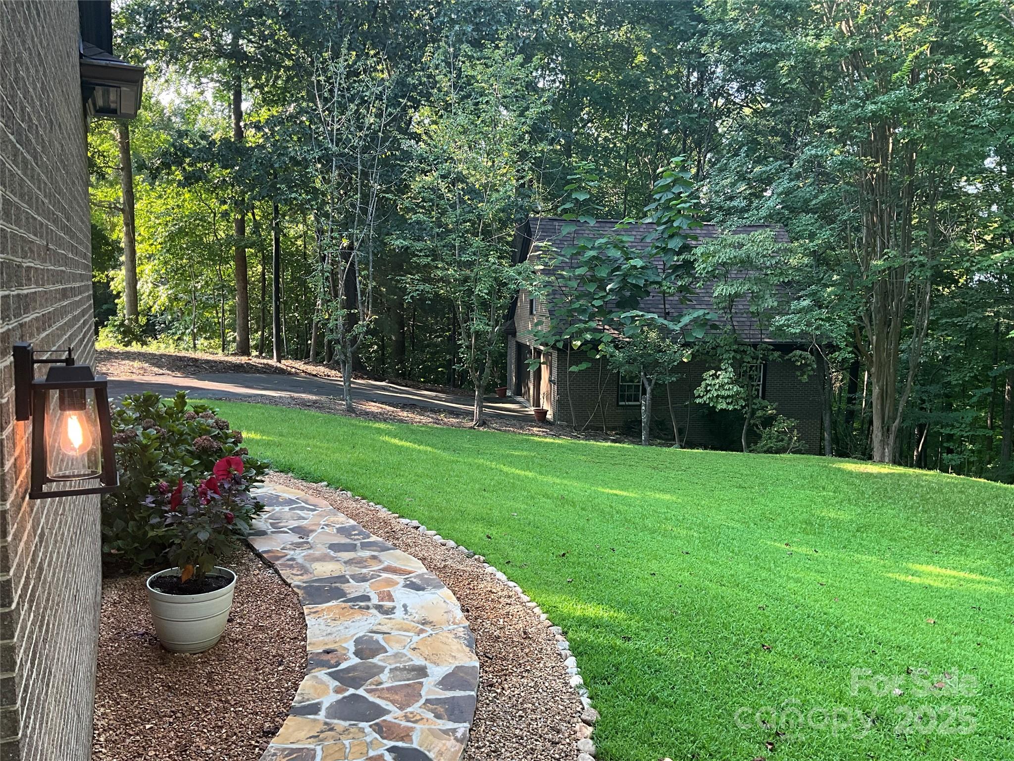 455 Old Farms Road — Wilkesboro