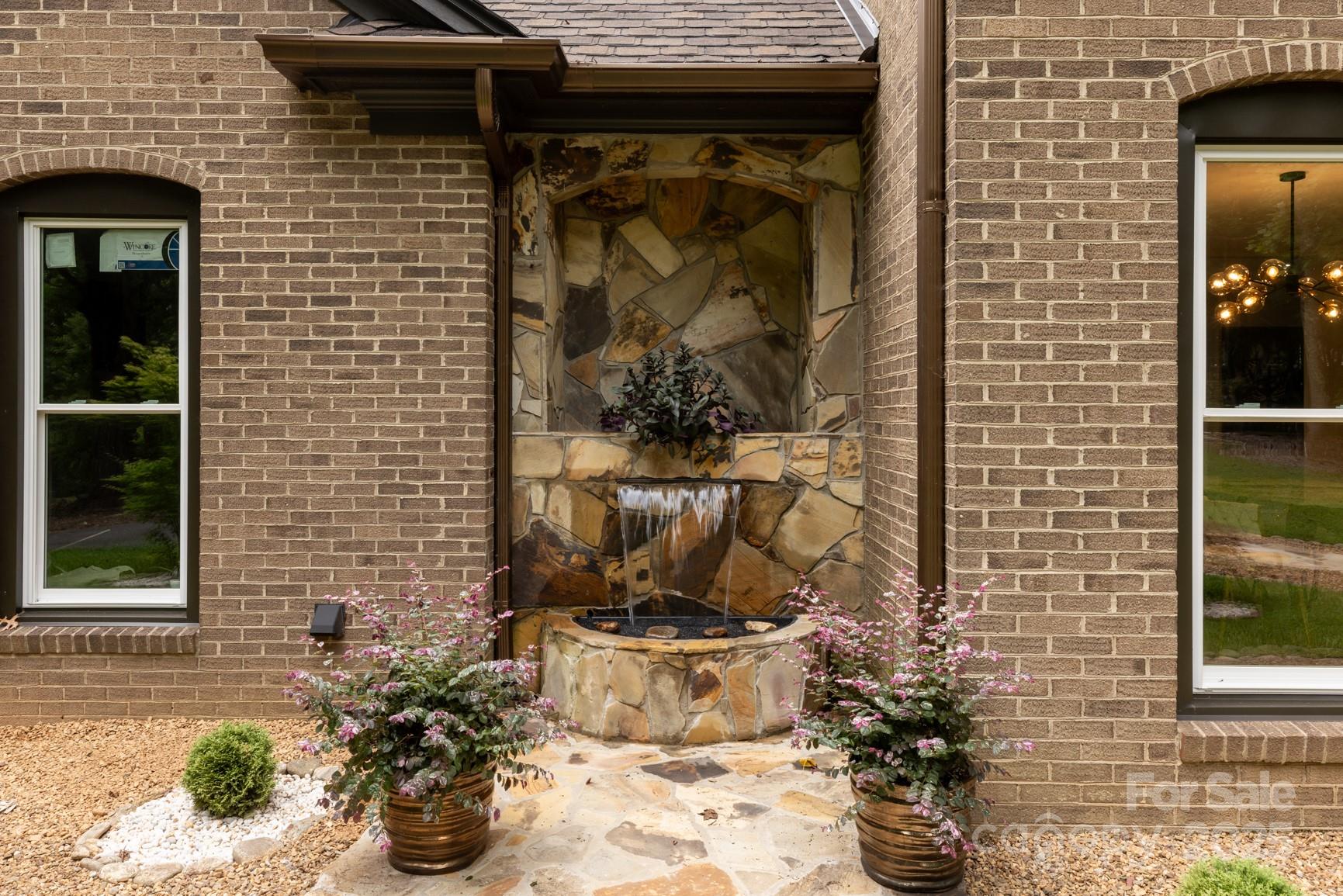 455 Old Farms Road — Wilkesboro