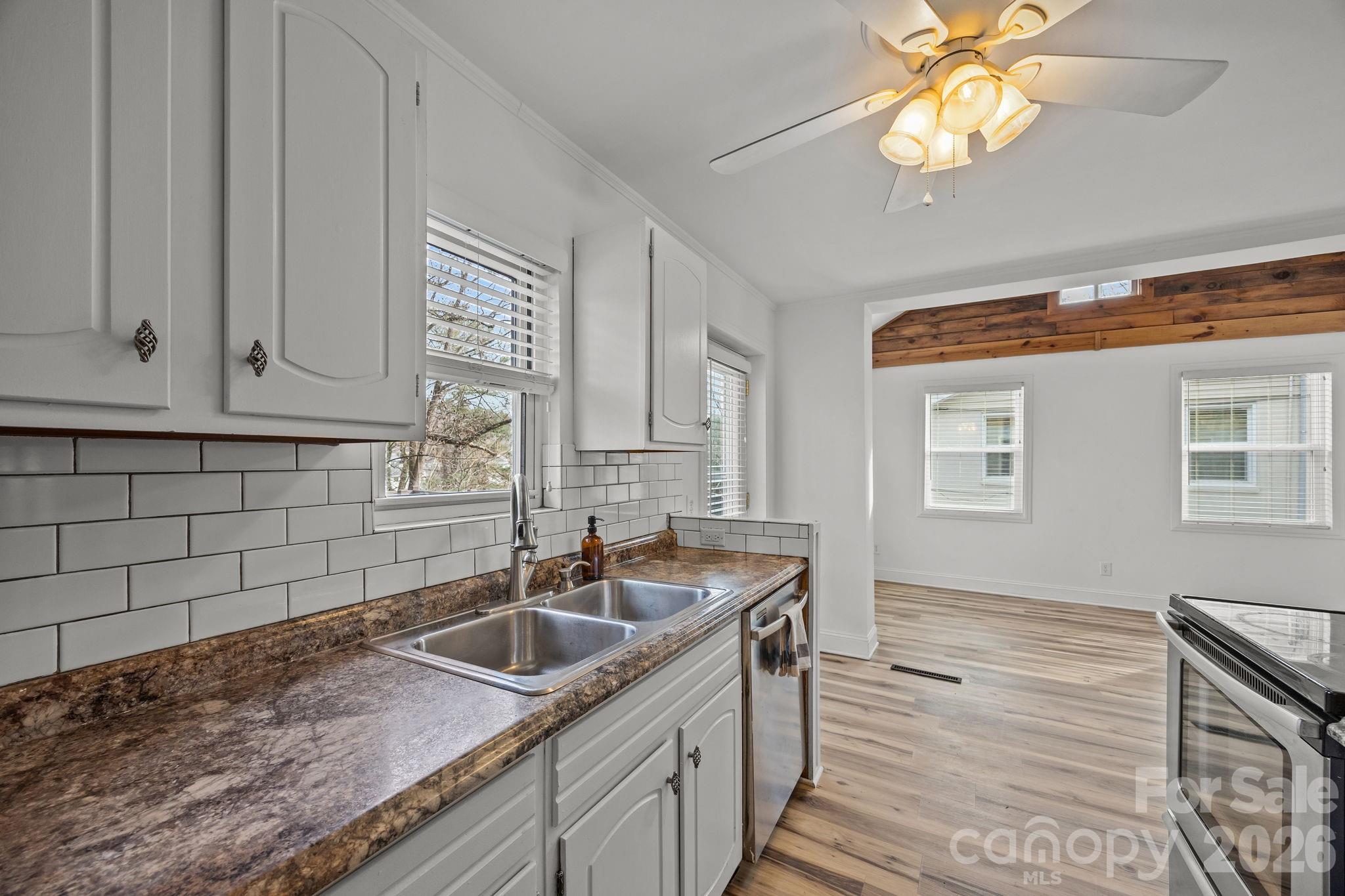 175 Chatham Road — Asheville
