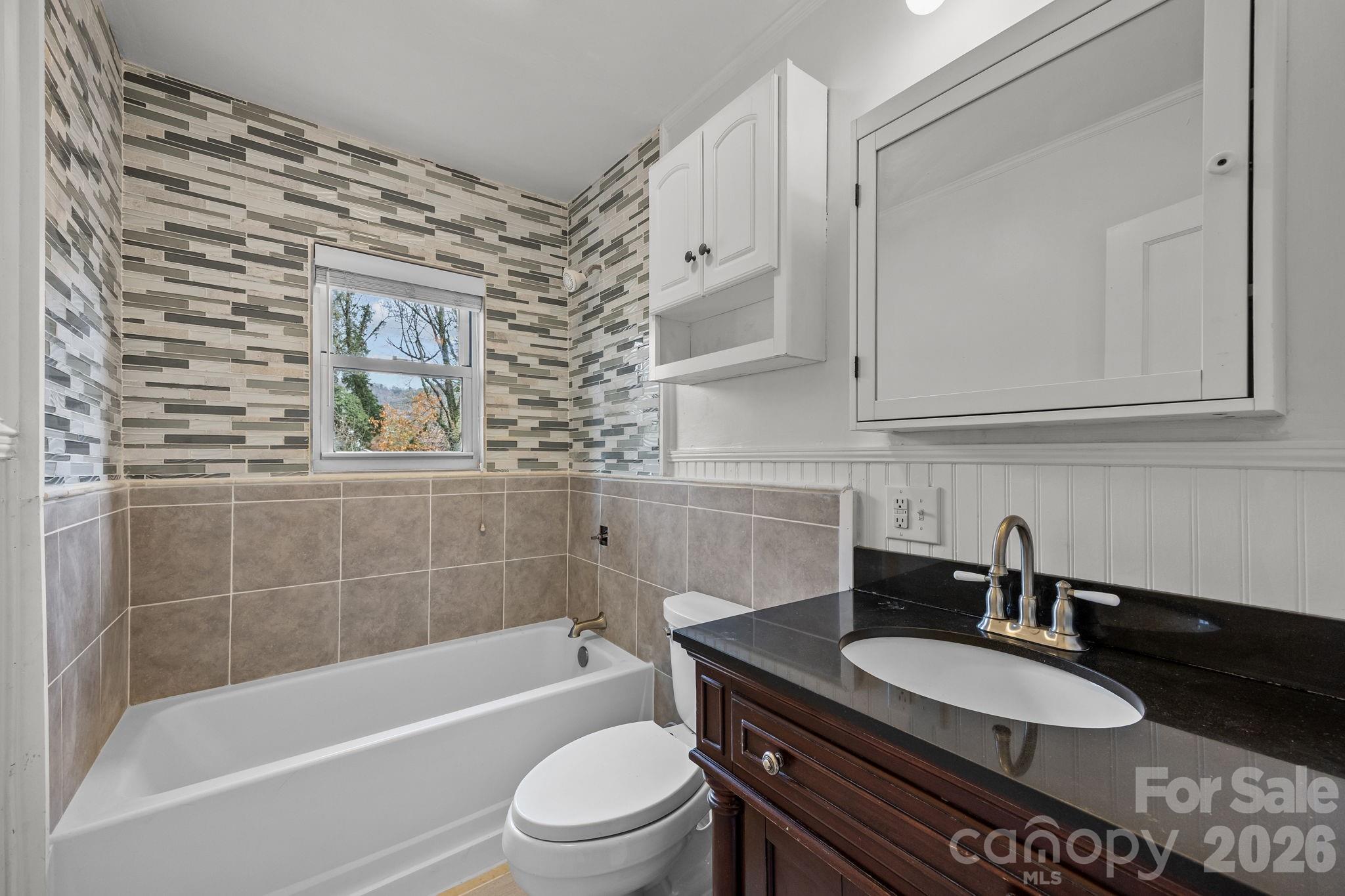 175 Chatham Road — Asheville
