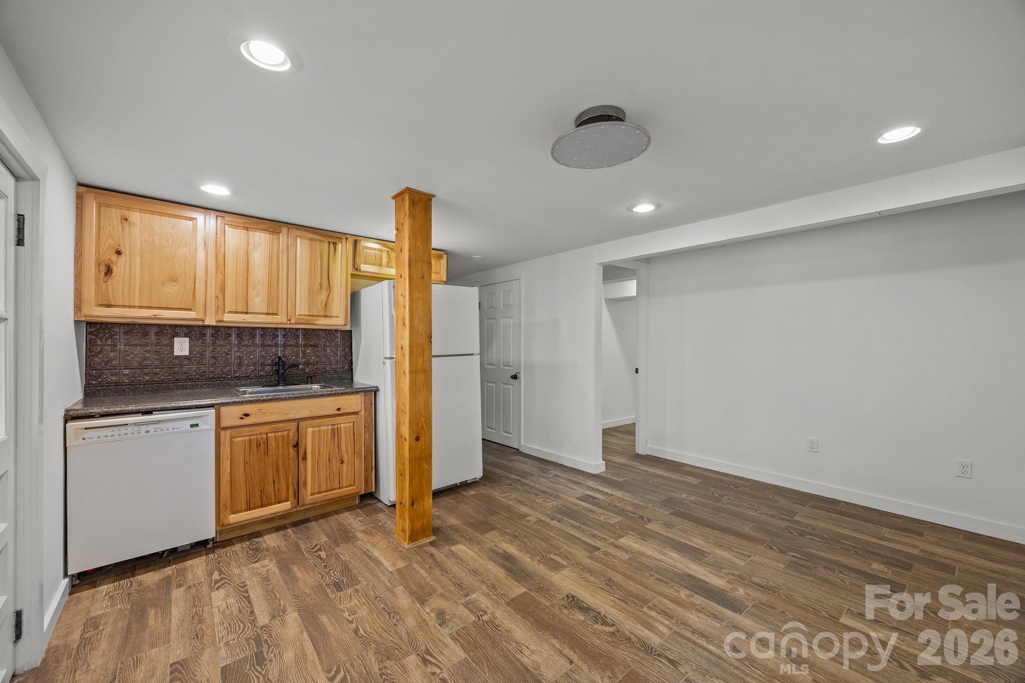 175 Chatham Road — Asheville