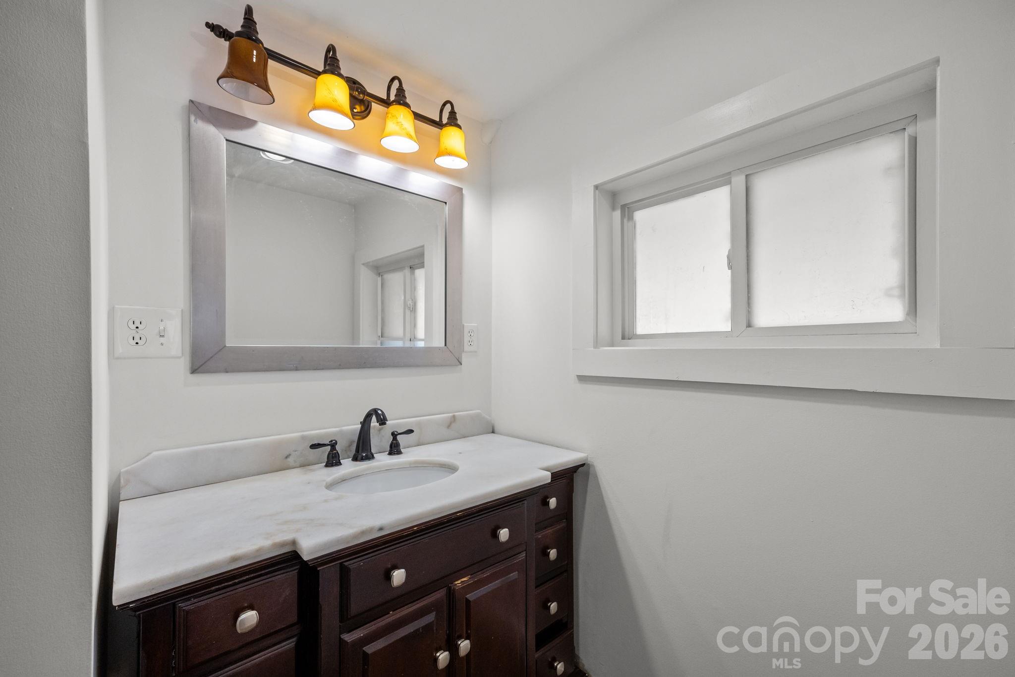 175 Chatham Road — Asheville