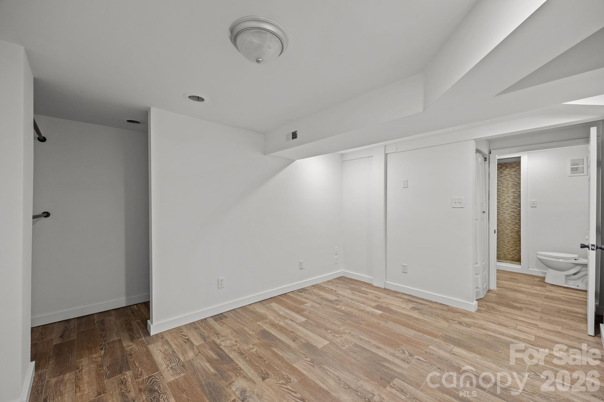 175 Chatham Road — Asheville
