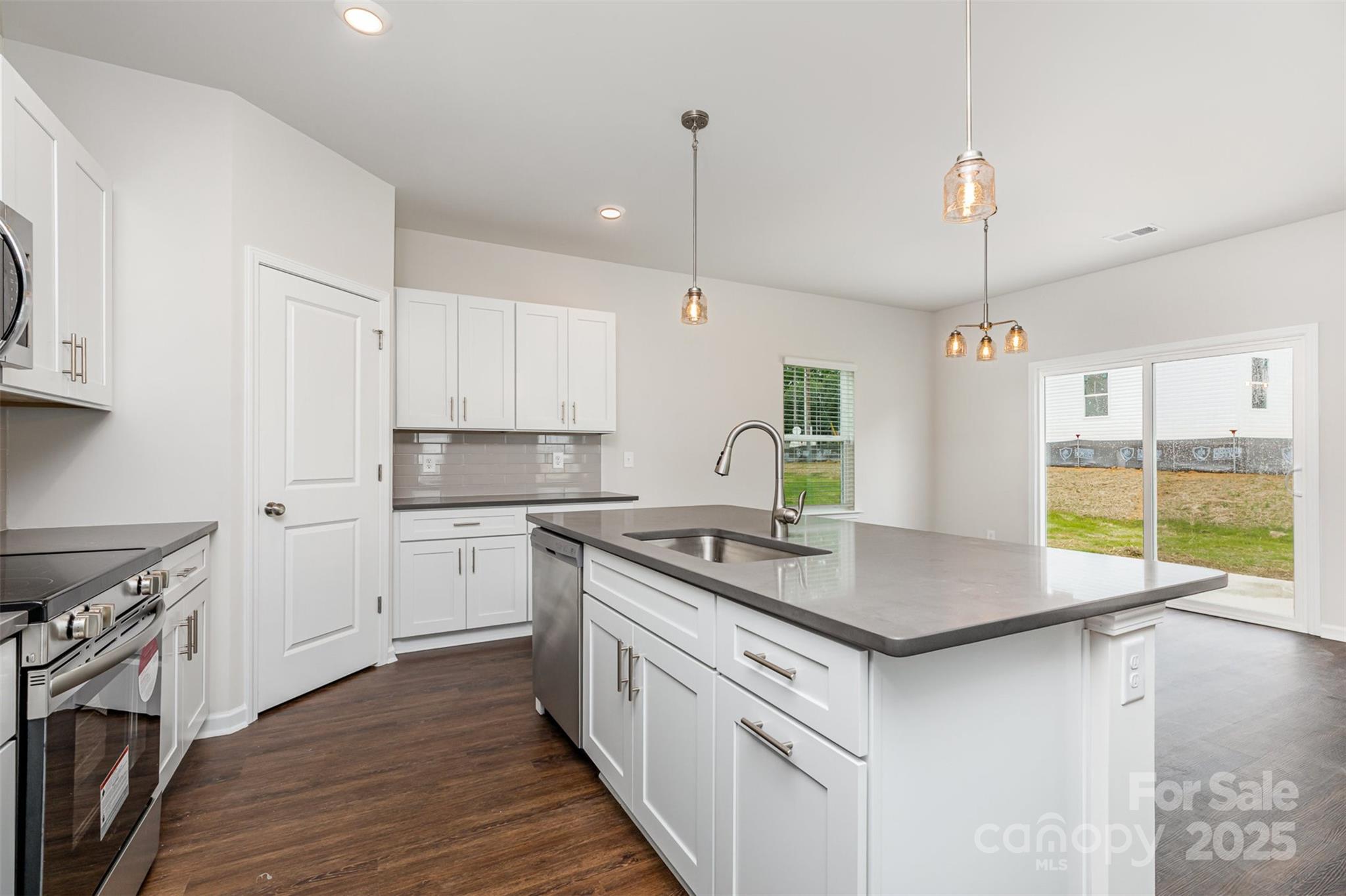 2039 Sadler Woods Lane — Charlotte