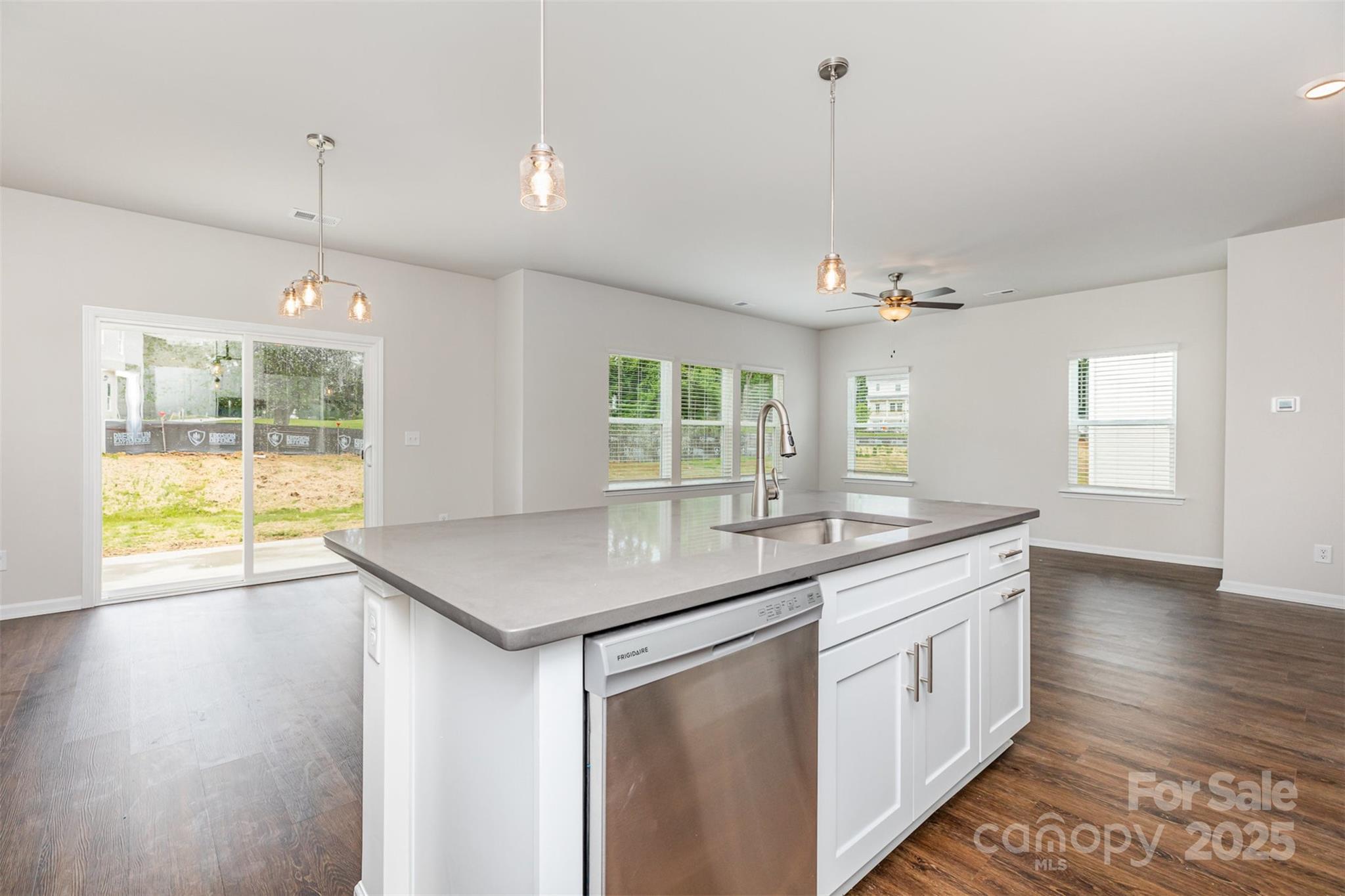 2039 Sadler Woods Lane — Charlotte