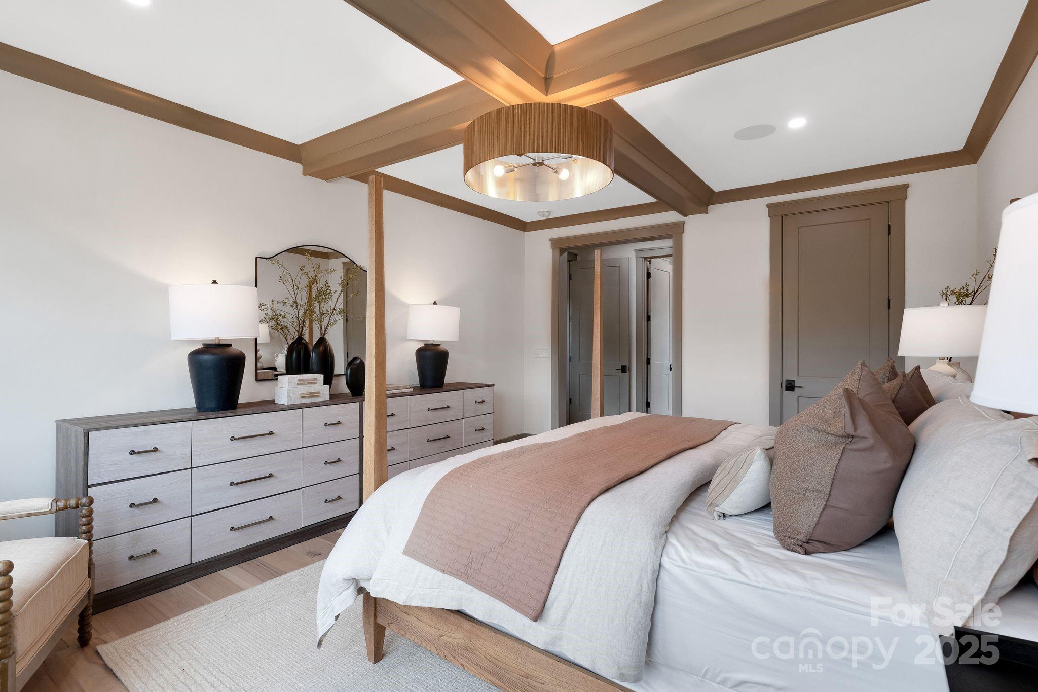 13648 Glennmayes Road — Huntersville