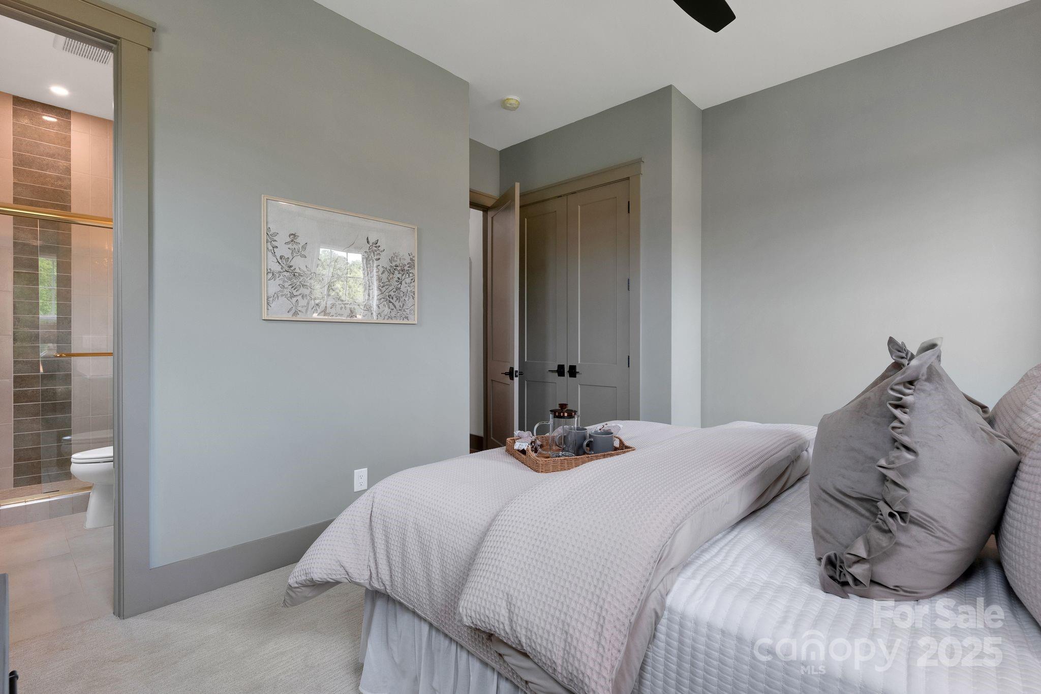 13648 Glennmayes Road — Huntersville