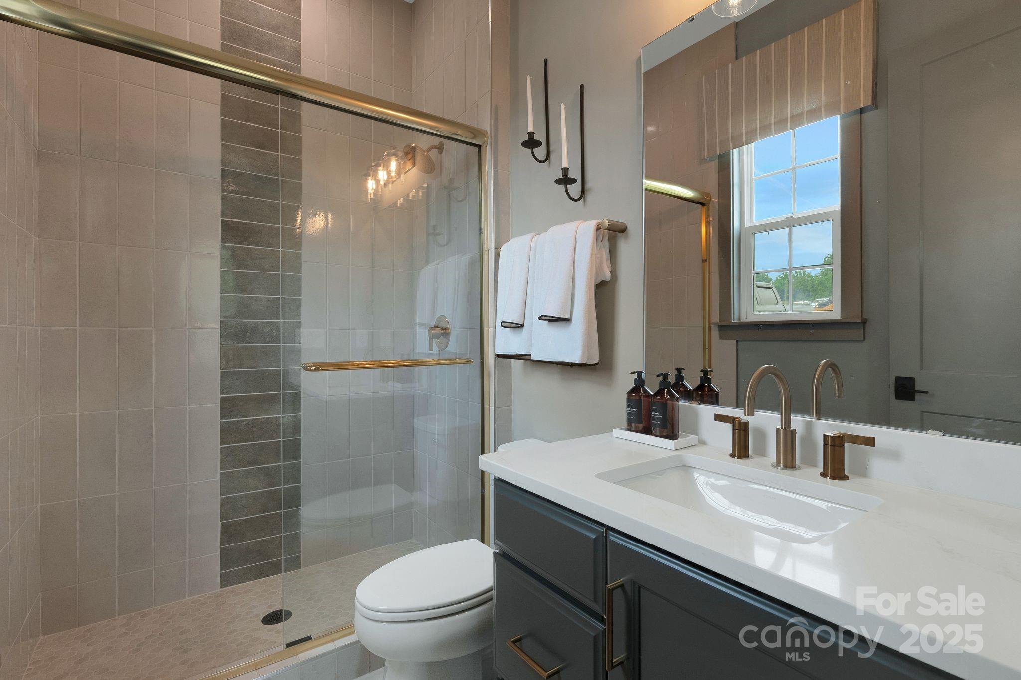 13648 Glennmayes Road — Huntersville