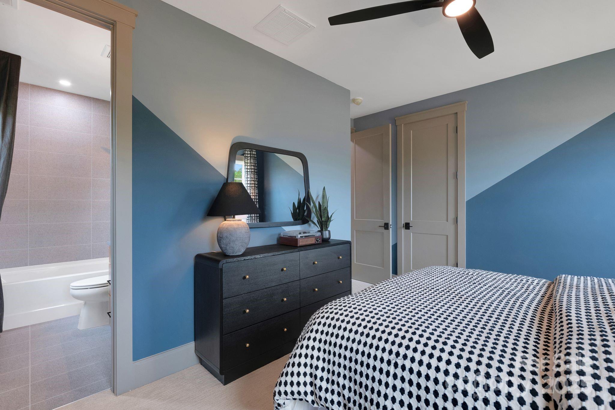 13648 Glennmayes Road — Huntersville