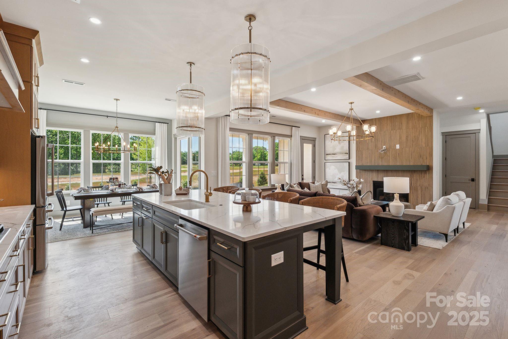 13648 Glennmayes Road — Huntersville
