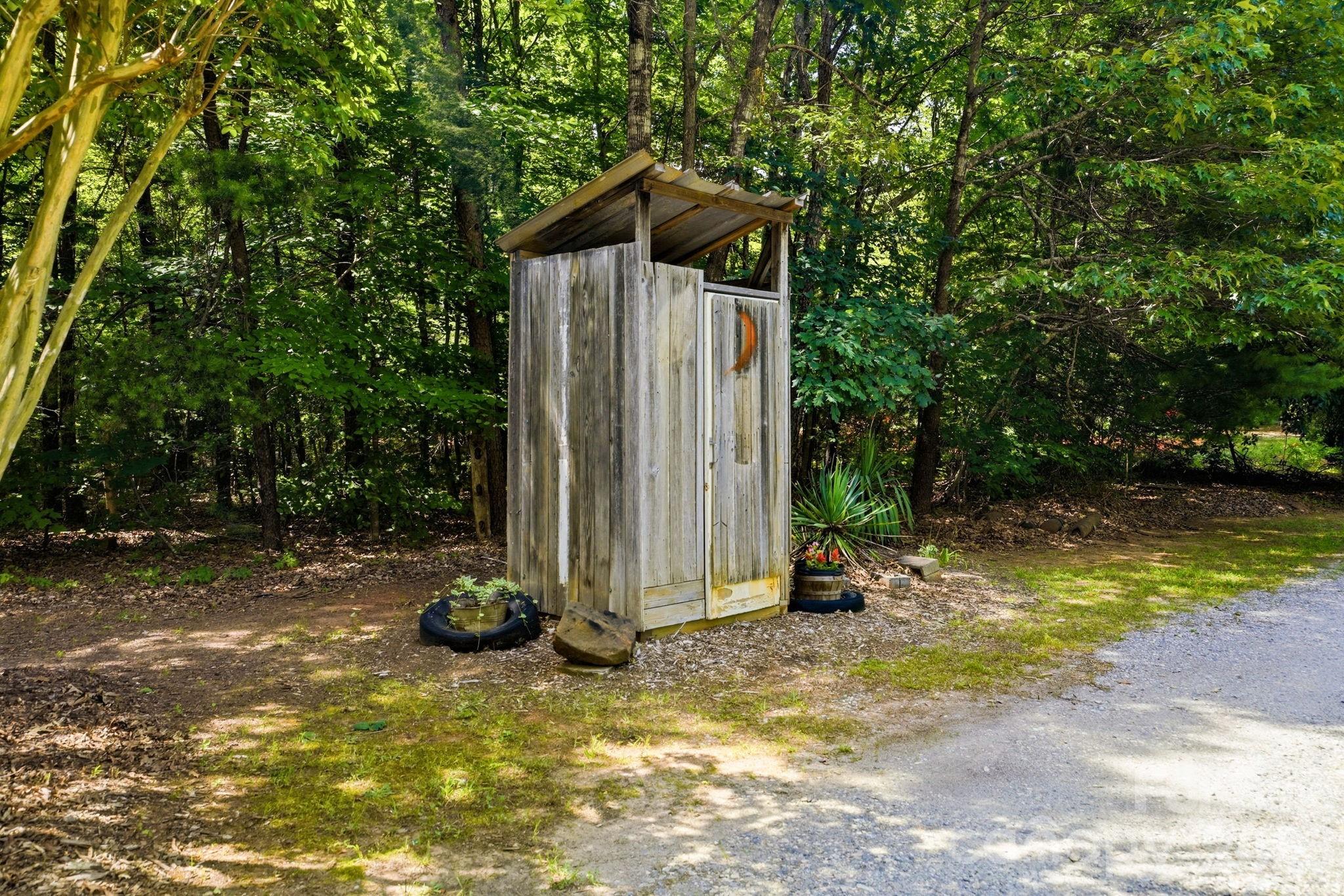 2619 Hopewell Church Road — Sherrills Ford