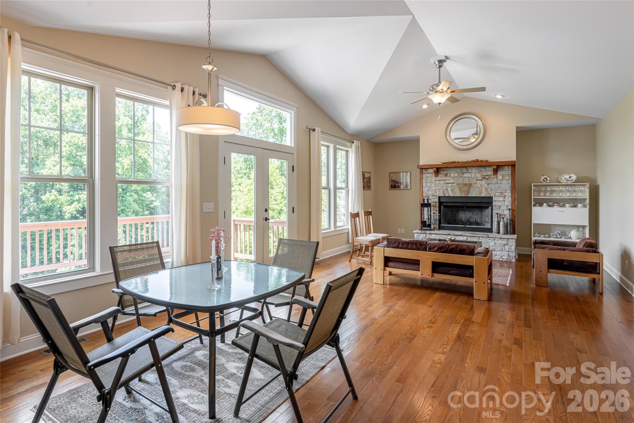 91 Greenwells Glory Drive — Biltmore Lake