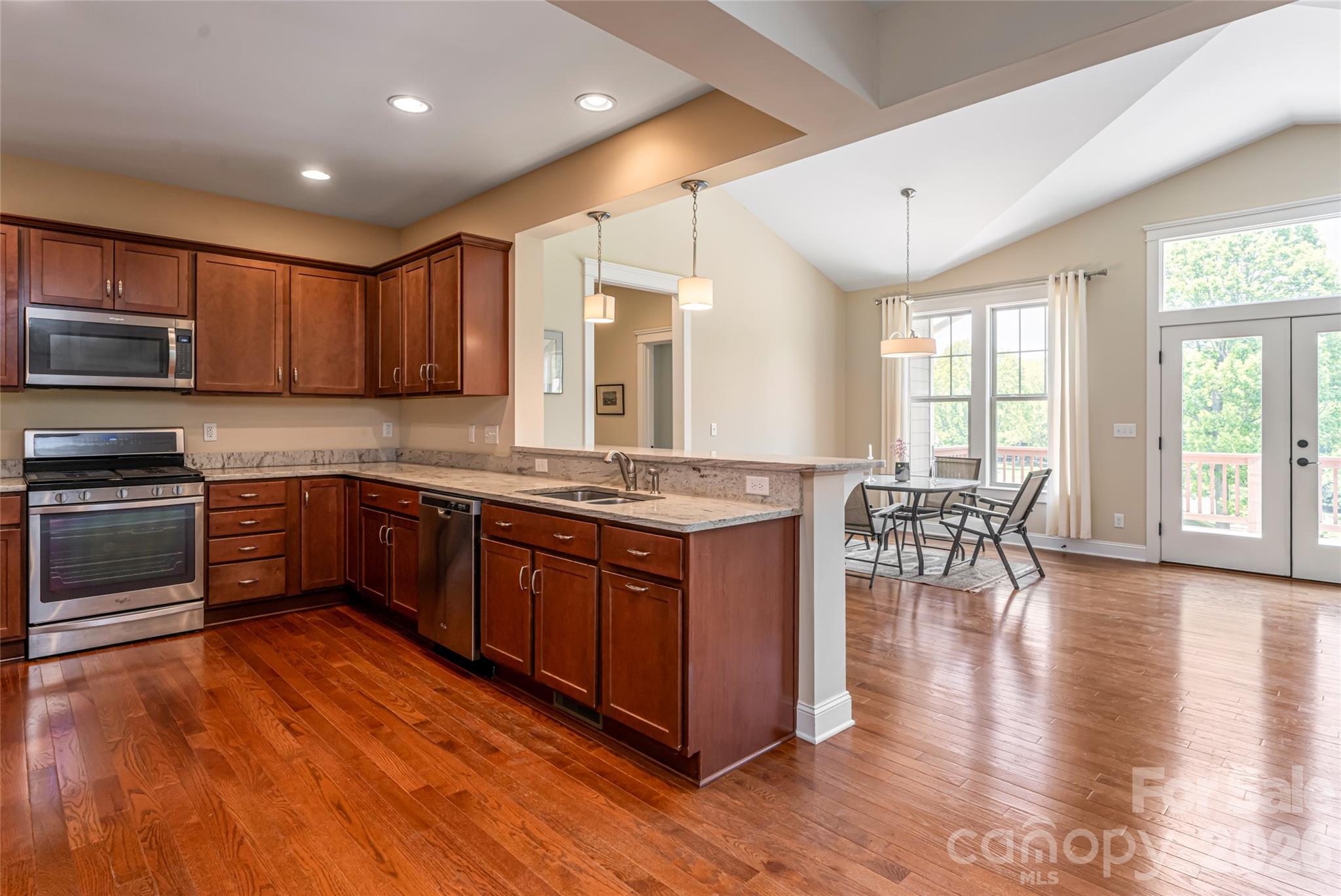 91 Greenwells Glory Drive — Biltmore Lake