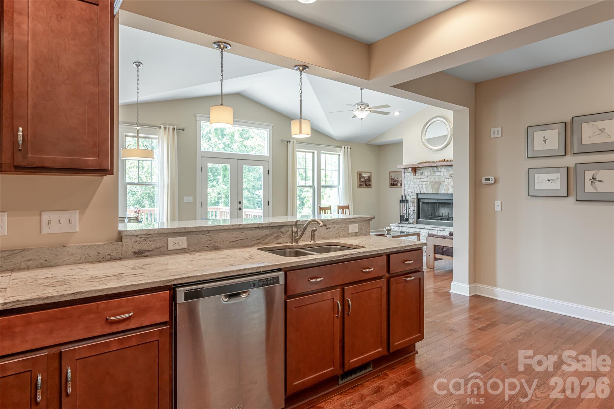 91 Greenwells Glory Drive — Biltmore Lake