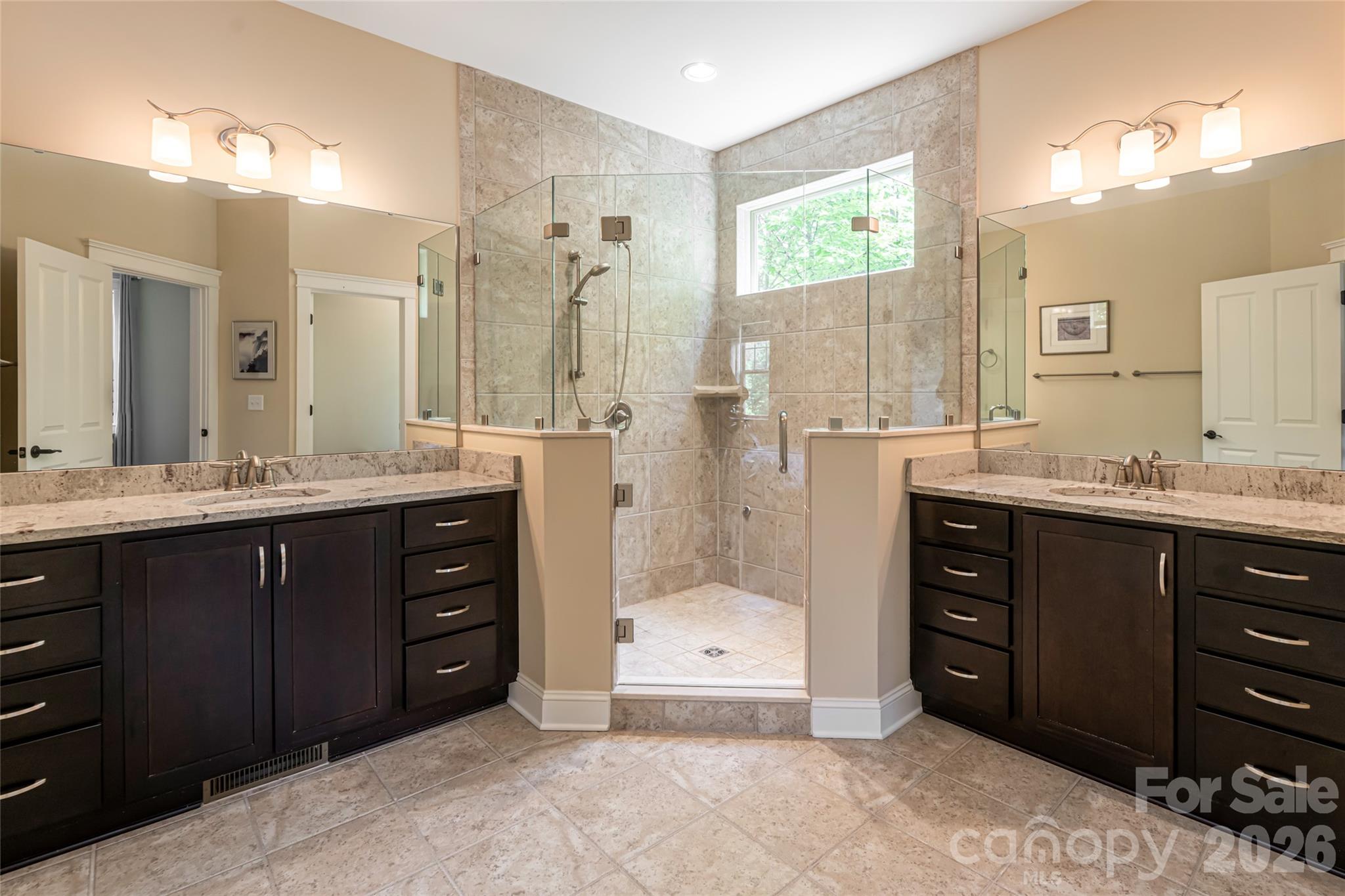91 Greenwells Glory Drive — Biltmore Lake
