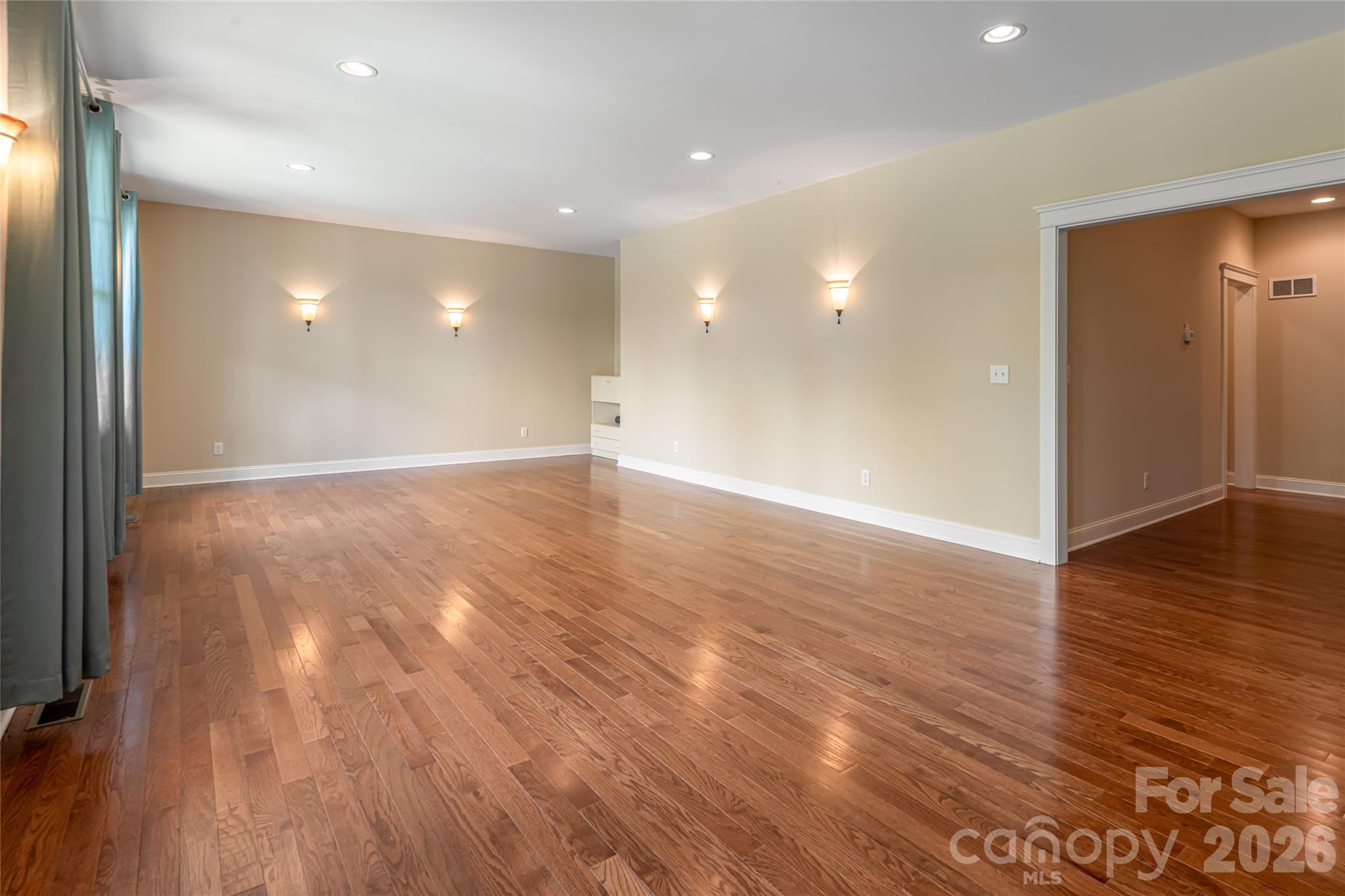 91 Greenwells Glory Drive — Biltmore Lake