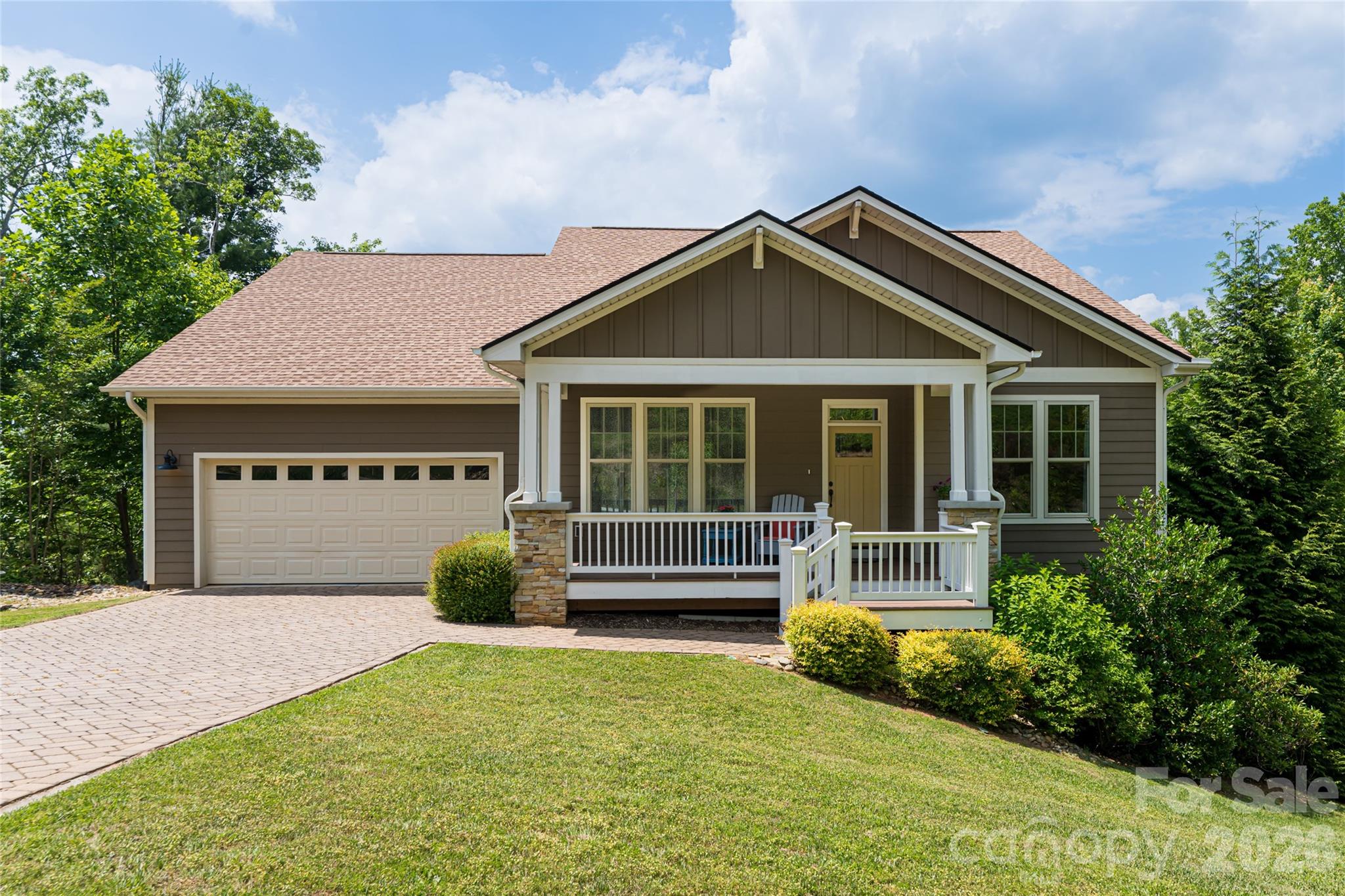 91 Greenwells Glory Drive — Biltmore Lake