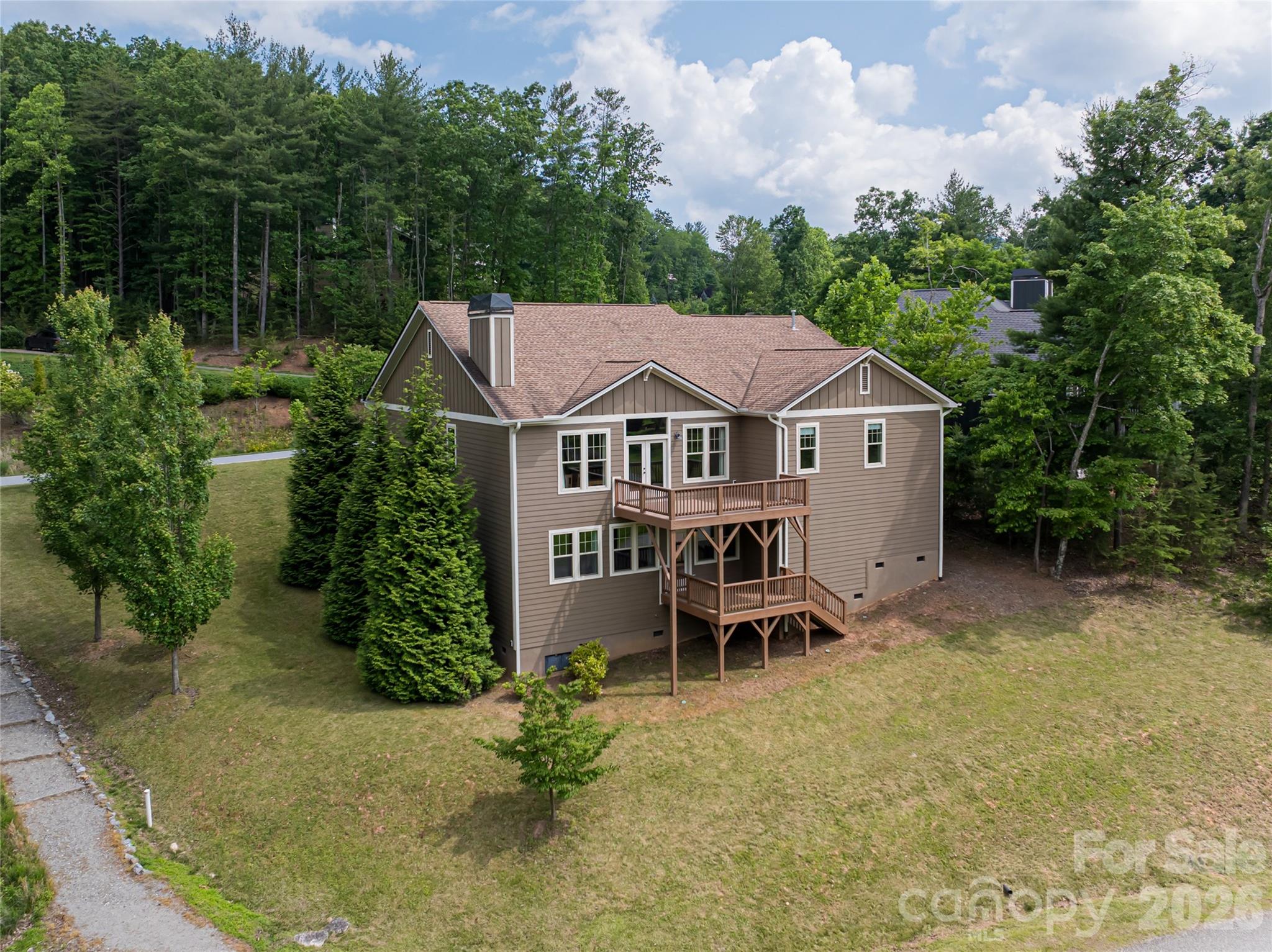 91 Greenwells Glory Drive — Biltmore Lake