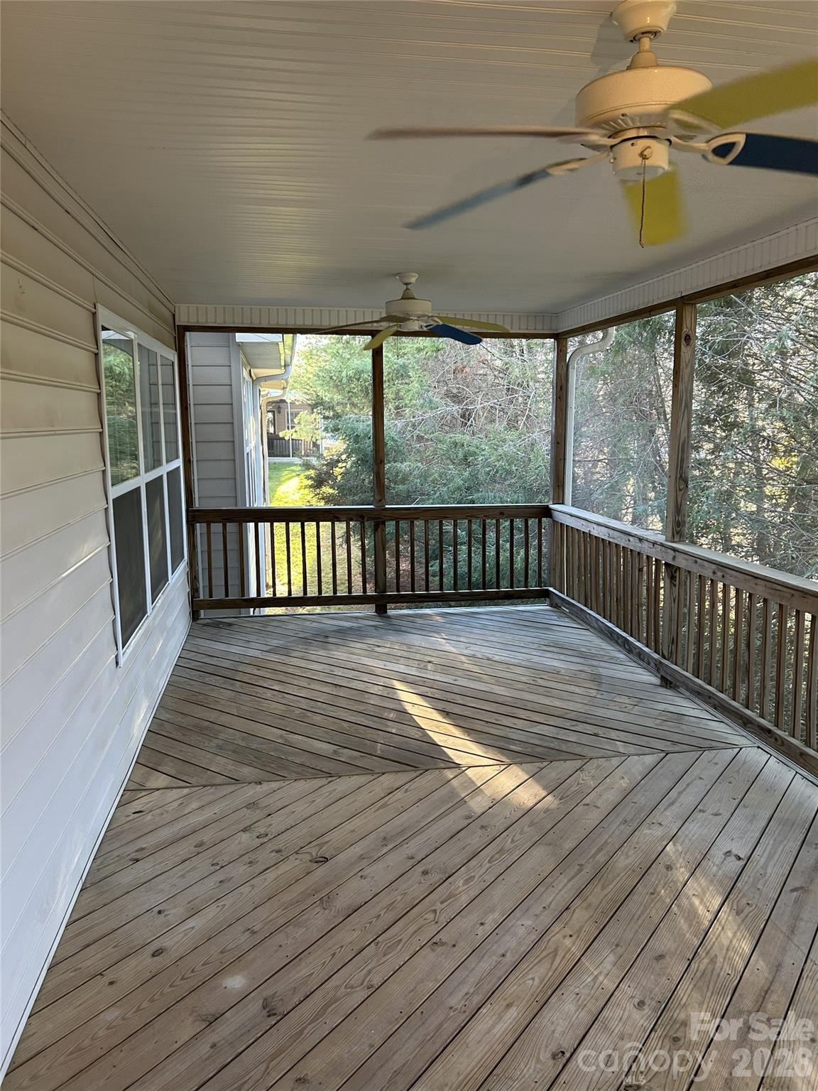 47 Victoria Park Drive — Hendersonville
