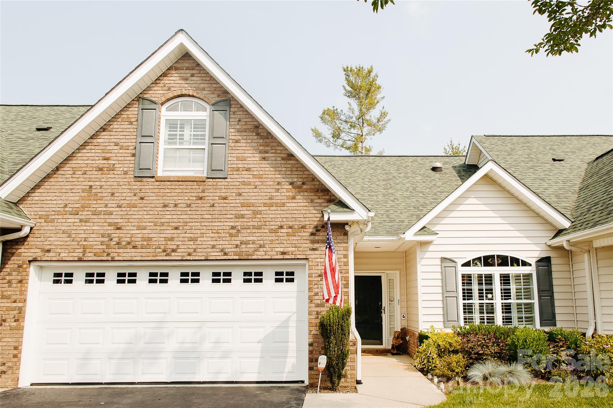 47 Victoria Park Drive — Hendersonville
