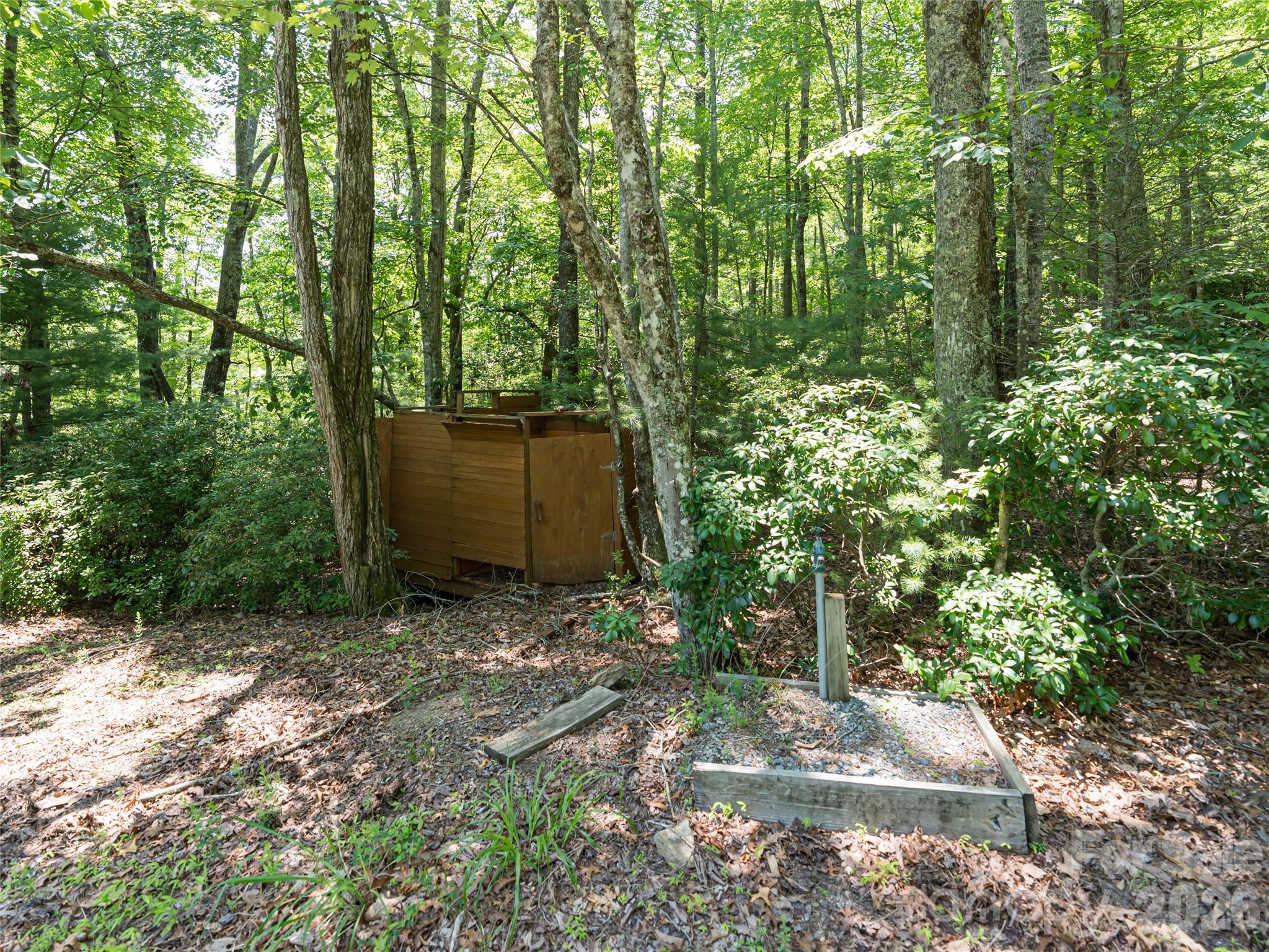 1000 Sutton Creek Road — Pisgah Forest