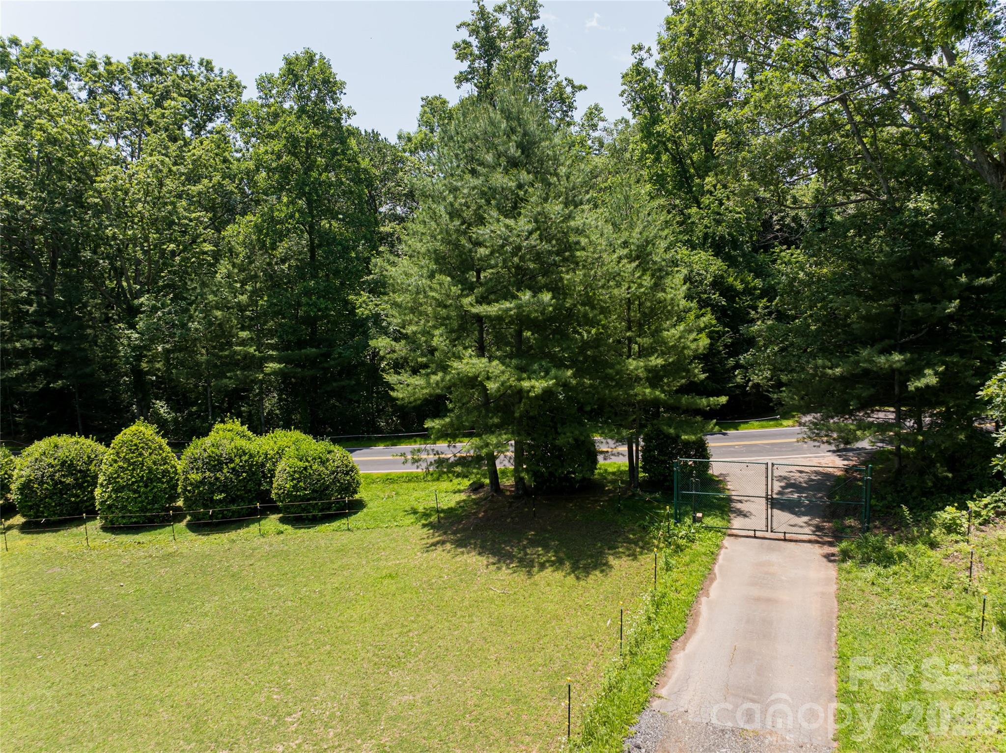 173 Avery Creek Road — Arden