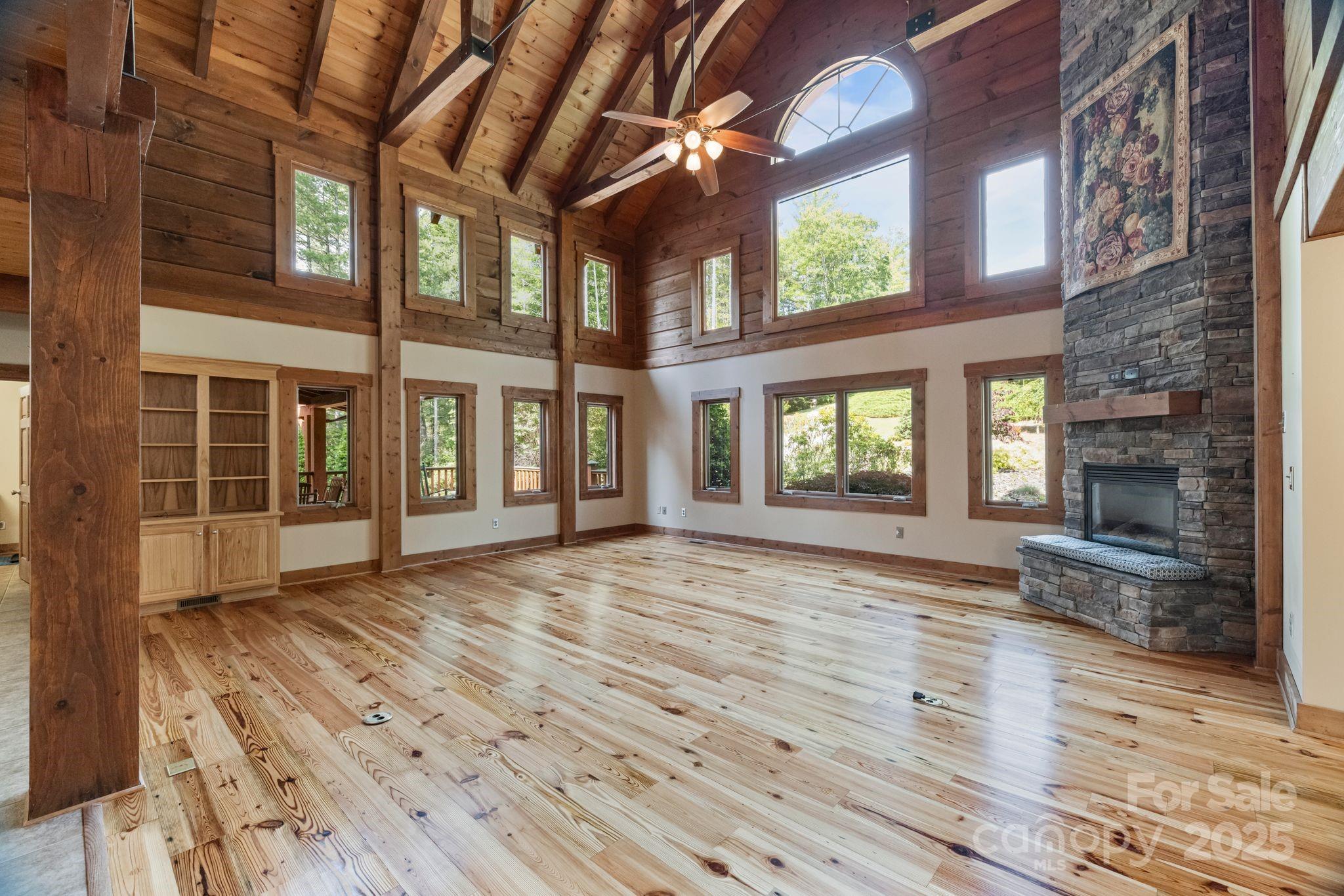 5626 Rocky Falls Lane — Lenoir