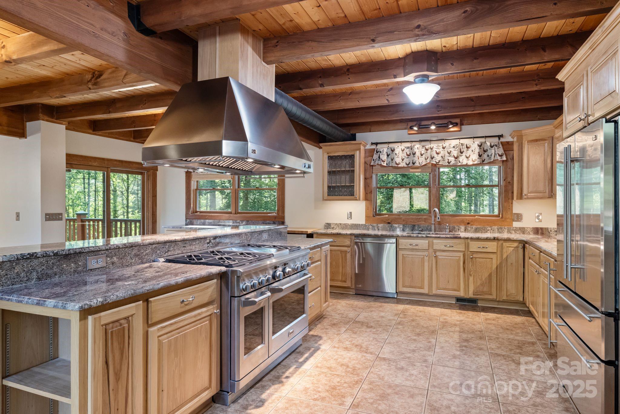 5626 Rocky Falls Lane — Lenoir
