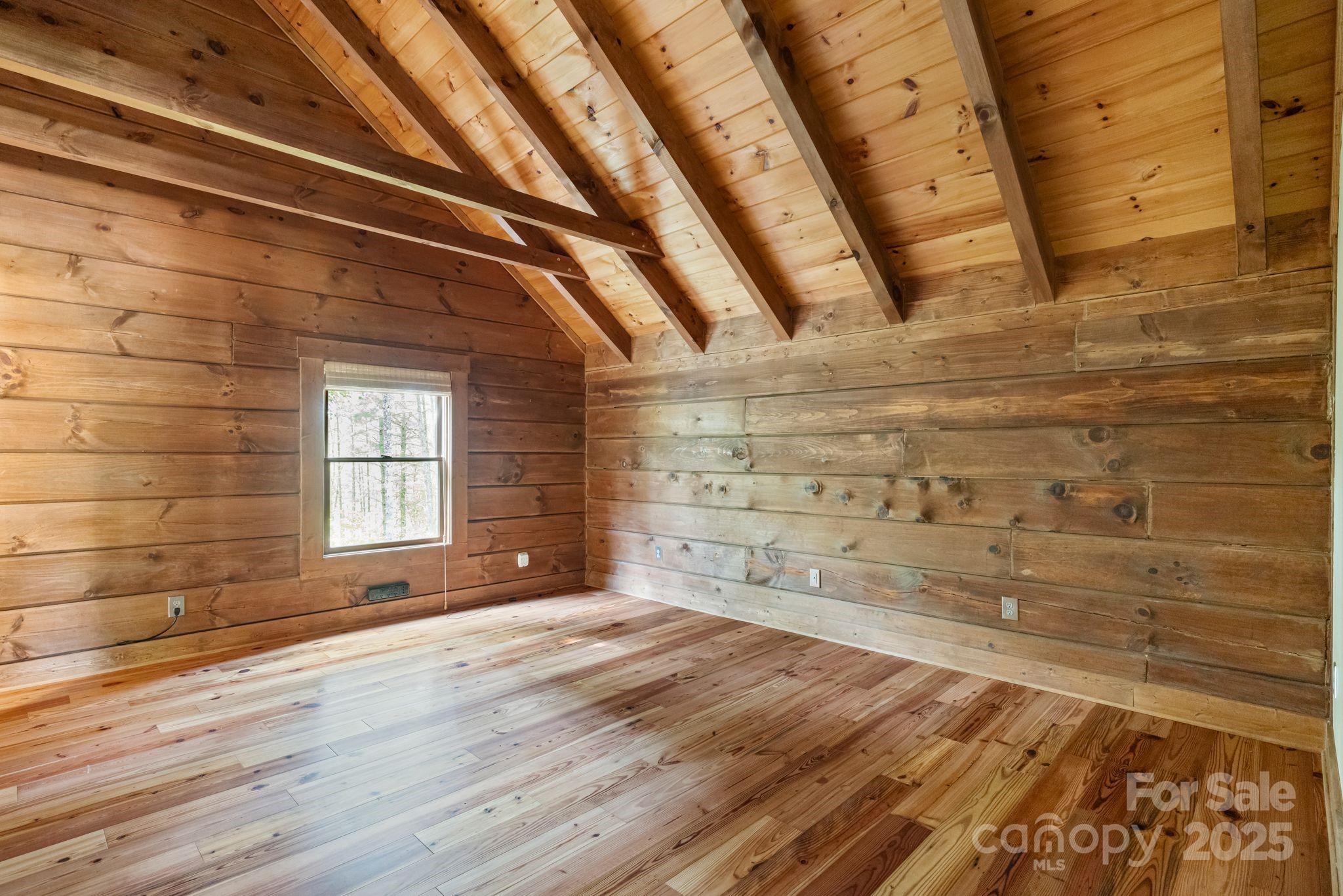 5626 Rocky Falls Lane — Lenoir