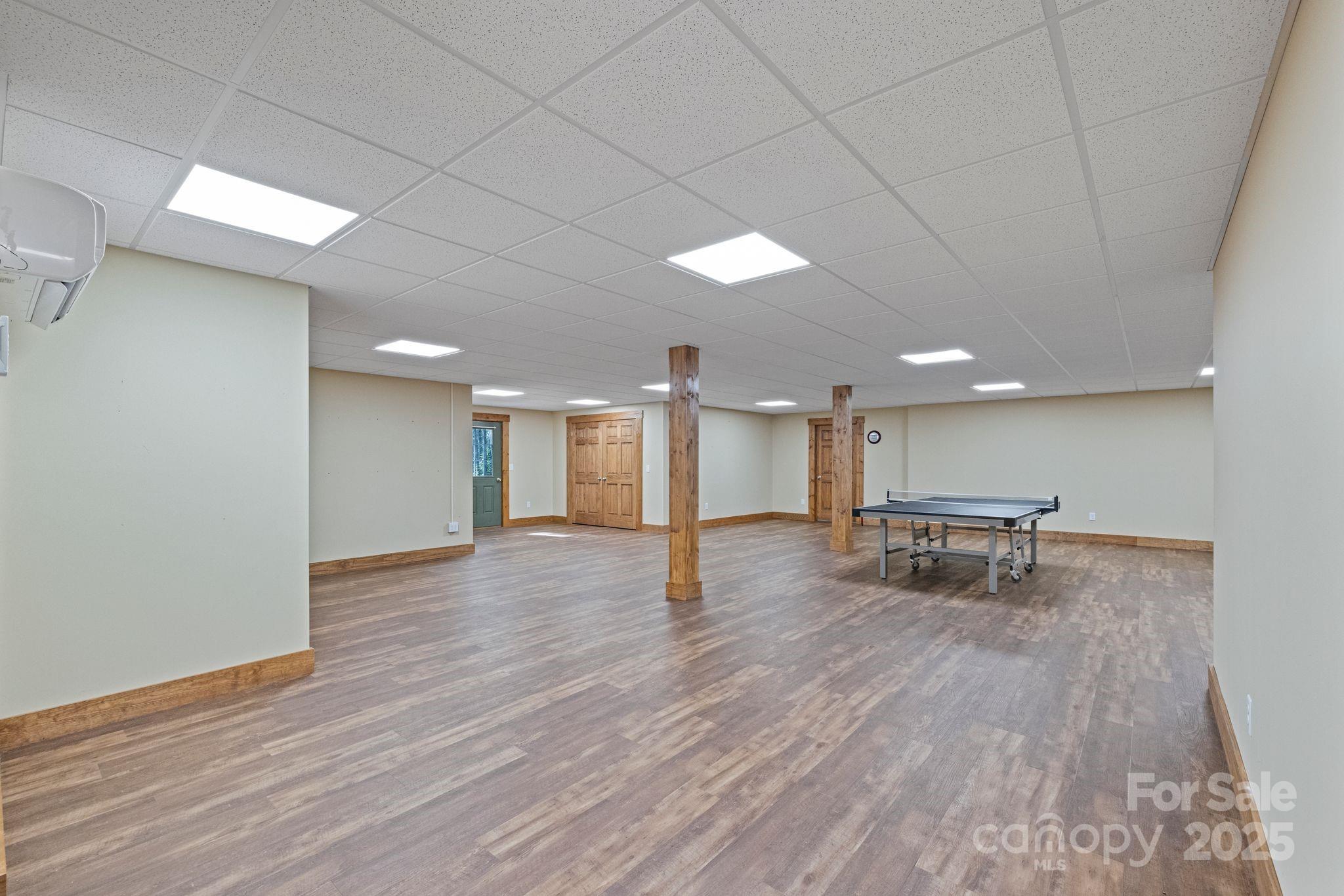 5626 Rocky Falls Lane — Lenoir