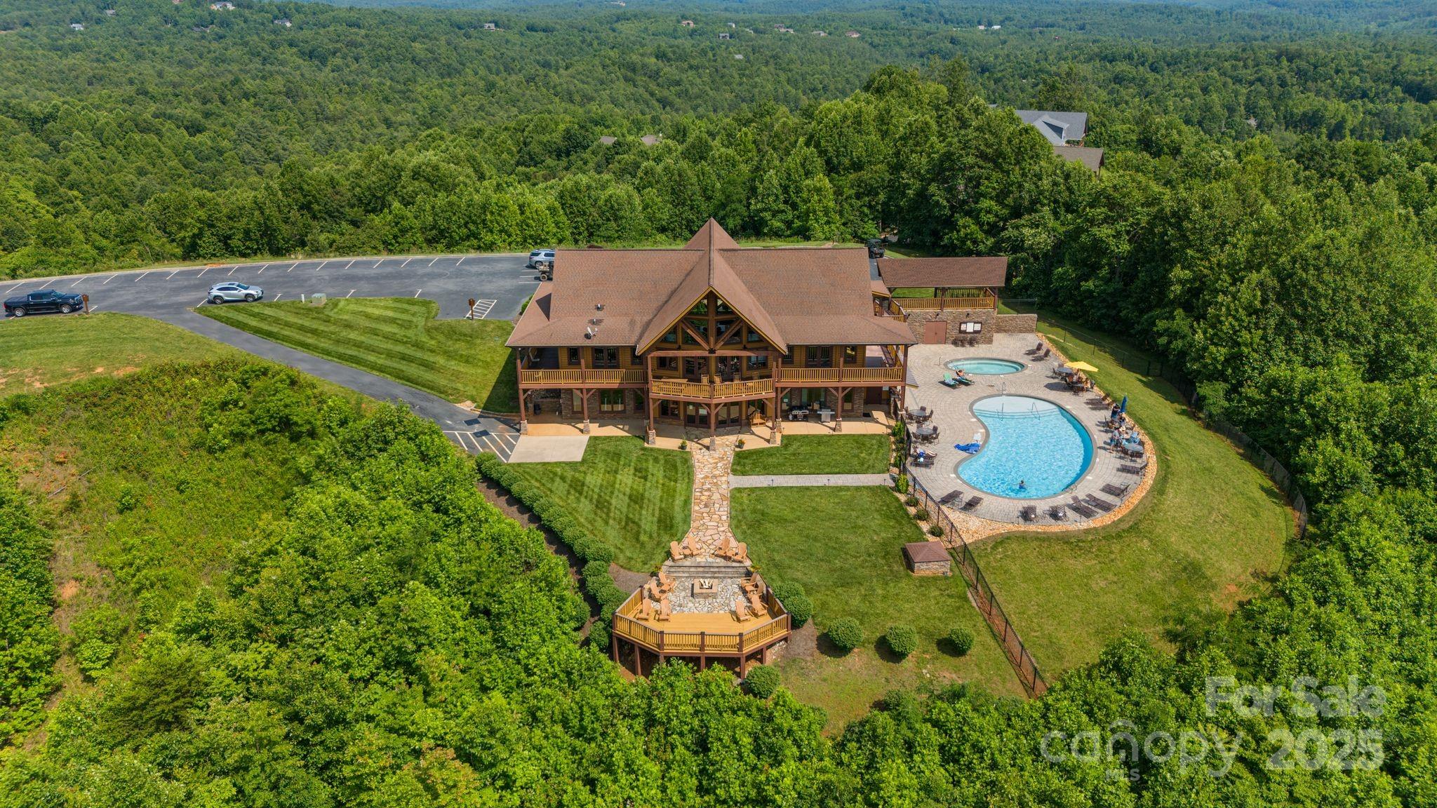 5626 Rocky Falls Lane — Lenoir