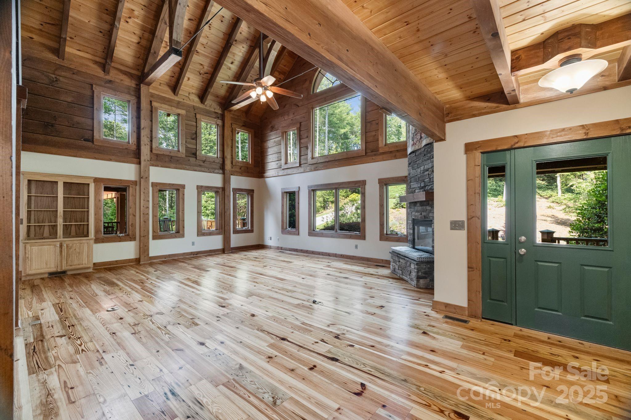 5626 Rocky Falls Lane — Lenoir