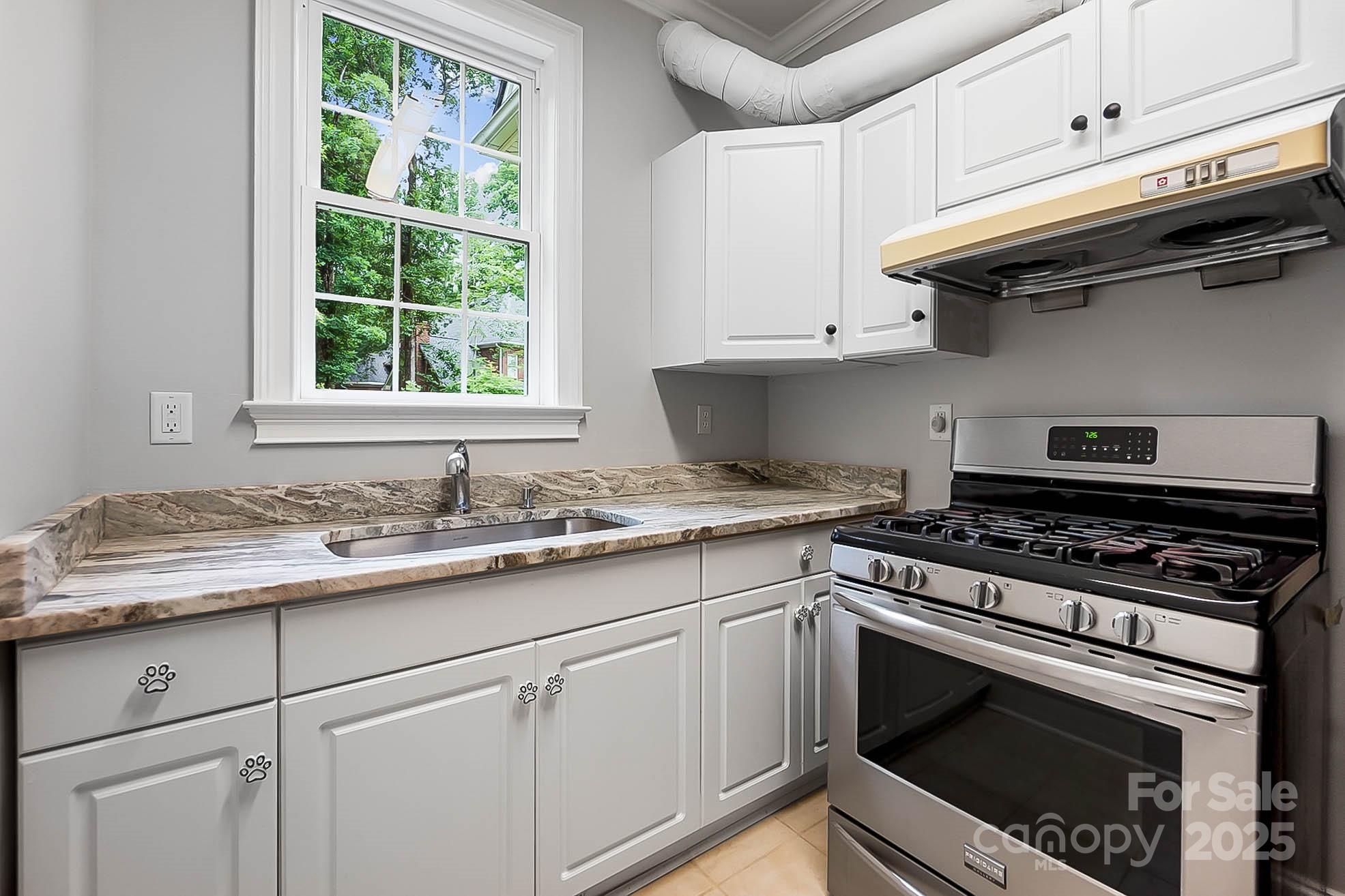 3324 Greenhurst Drive — Weddington
