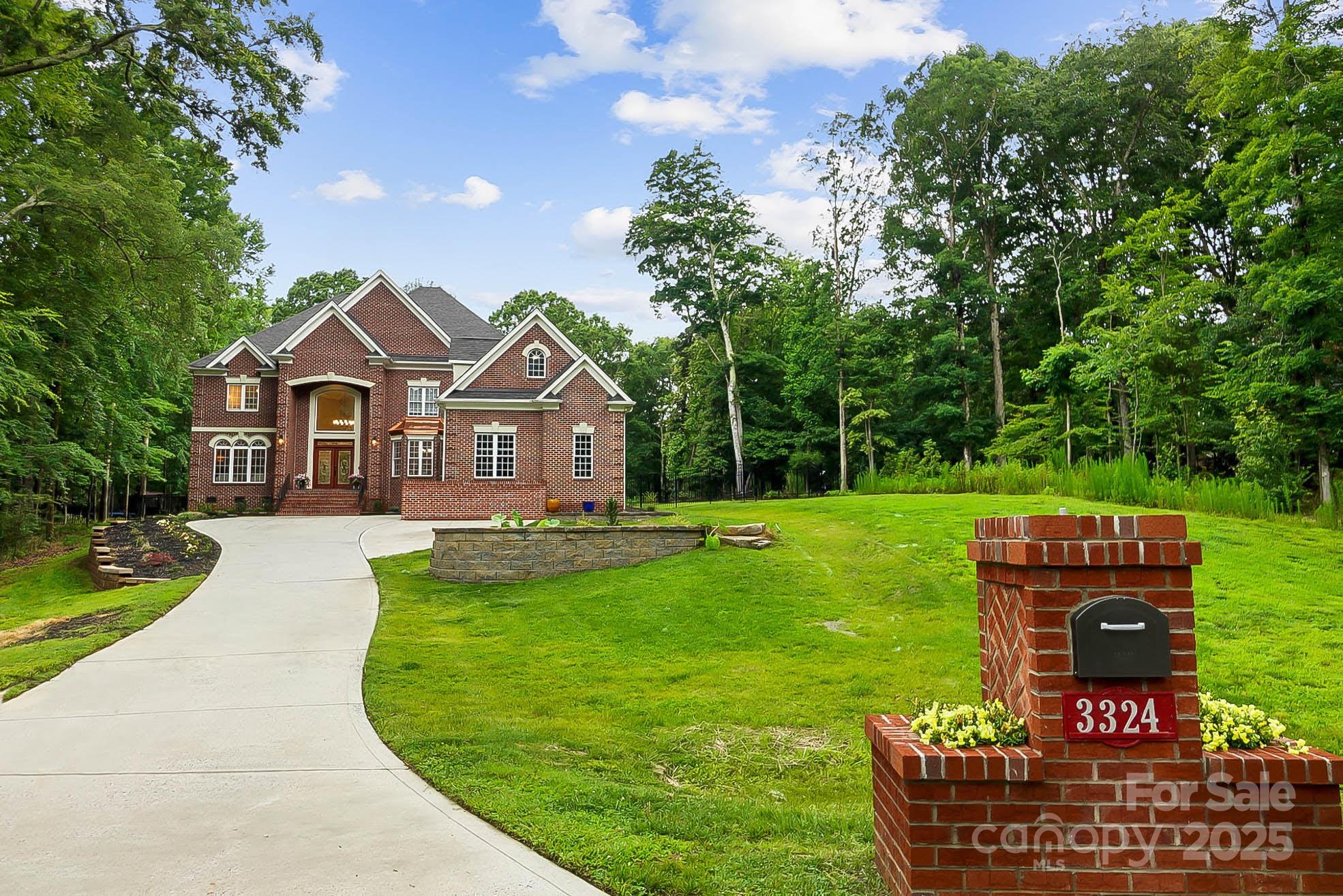 3324 Greenhurst Drive — Weddington